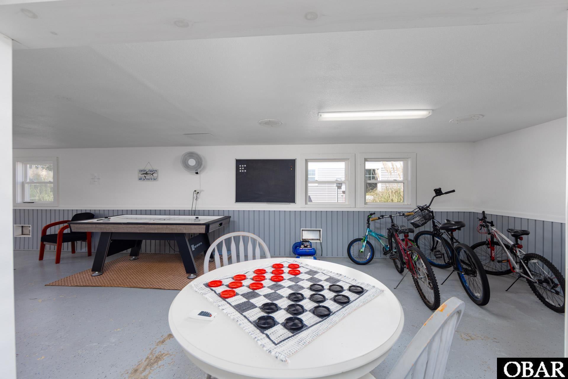 Kill Devil Hills, North Carolina, 27948, United States, 3 Bedrooms Bedrooms, ,2 BathroomsBathrooms,Residential,For Sale,1957535