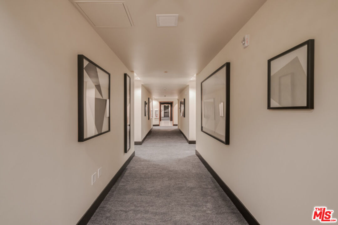 Los Angeles, California, 90024, United States, 2 Bedrooms Bedrooms, ,2 BathroomsBathrooms,Residential,For Sale,1940220
