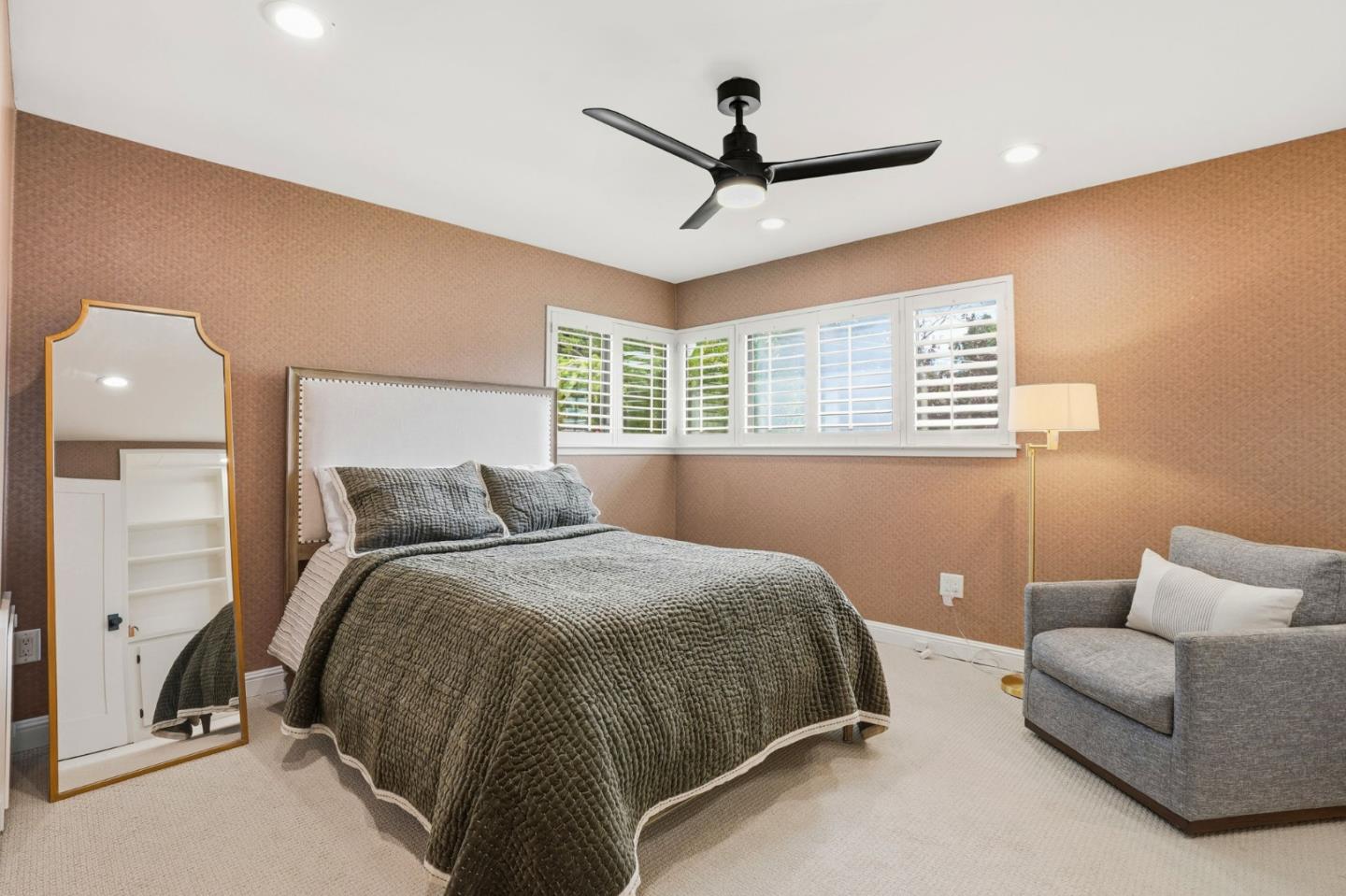 Walnut Creek, California, 94596, United States, 3 Bedrooms Bedrooms, ,4 BathroomsBathrooms,Residential,For Sale,1987935