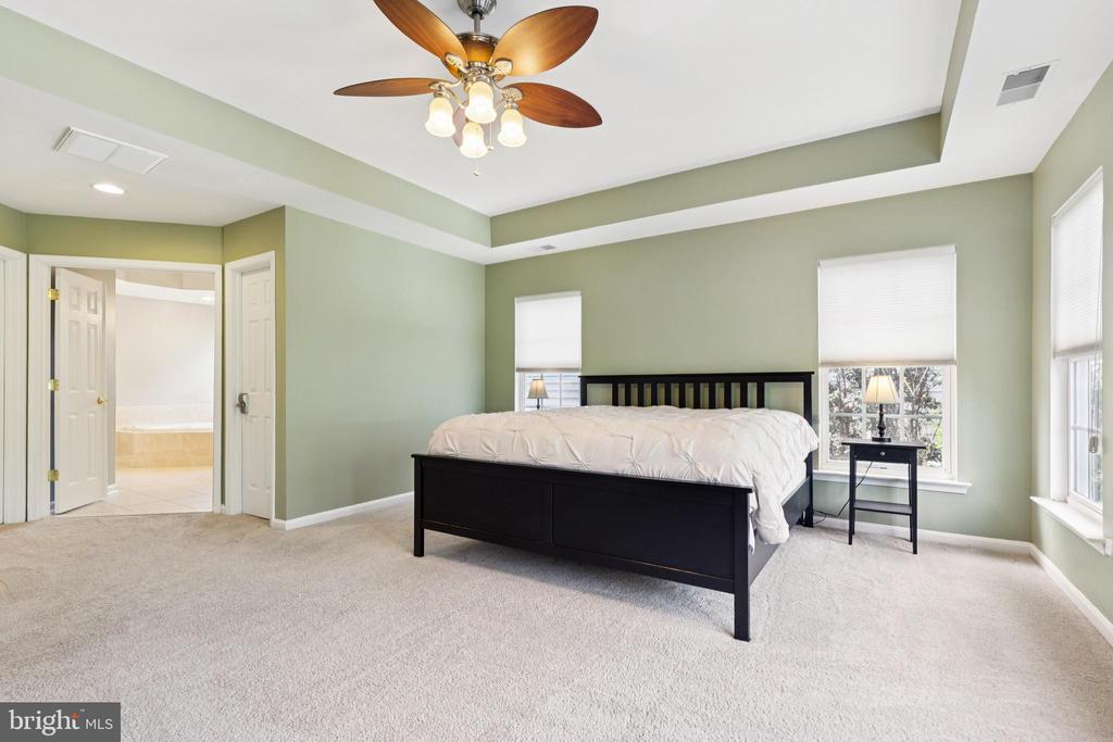 Aldie, Virginia, 20105, United States, 4 Bedrooms Bedrooms, ,4 BathroomsBathrooms,Residential,For Sale,1904270