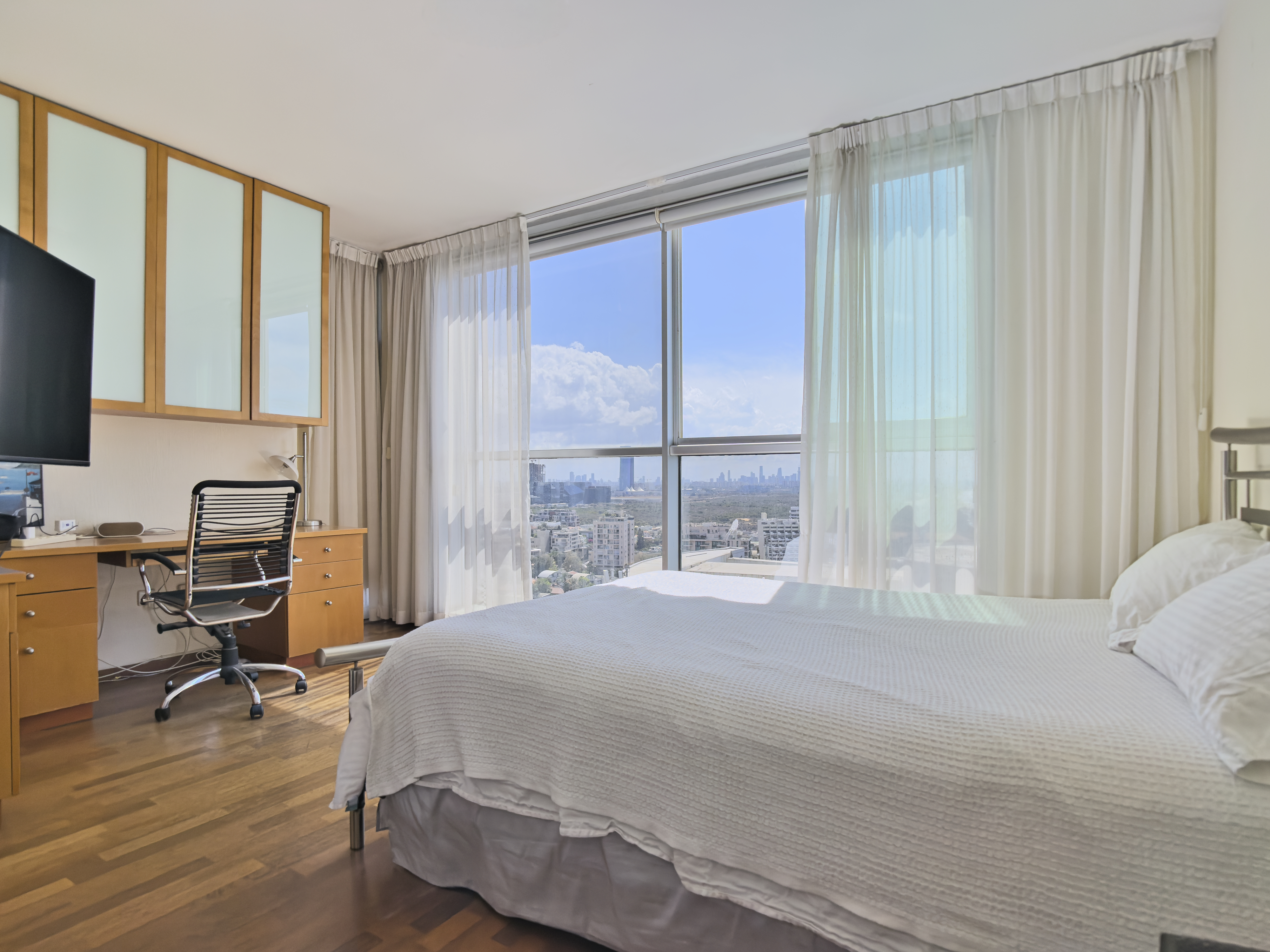  High-Floor Apartment with Sea Views at the Daniel Hotel - 物件實景