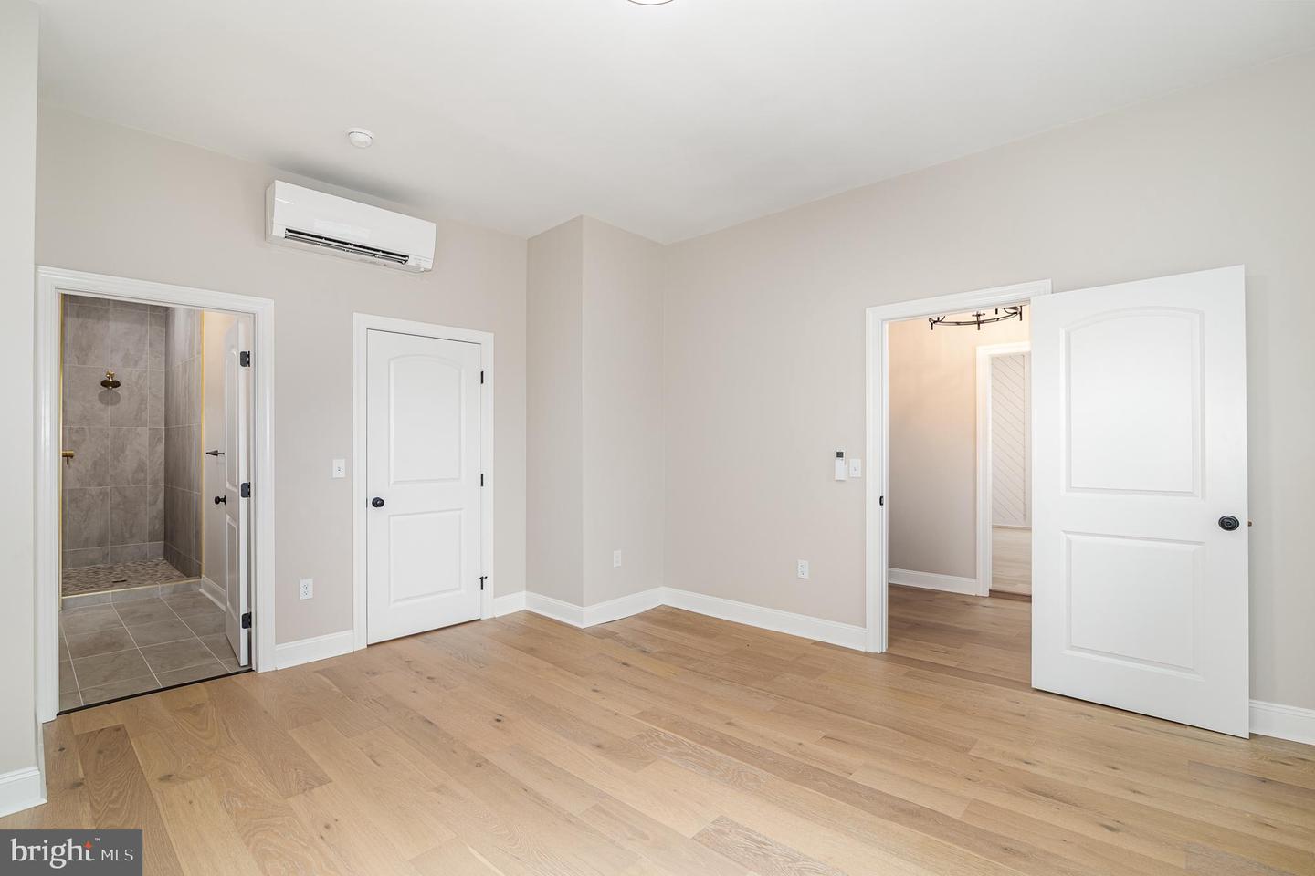 Harrisburg, Pennsylvania, 17112, United States, 5 Bedrooms Bedrooms, ,3 BathroomsBathrooms,Residential,For Sale,1890402