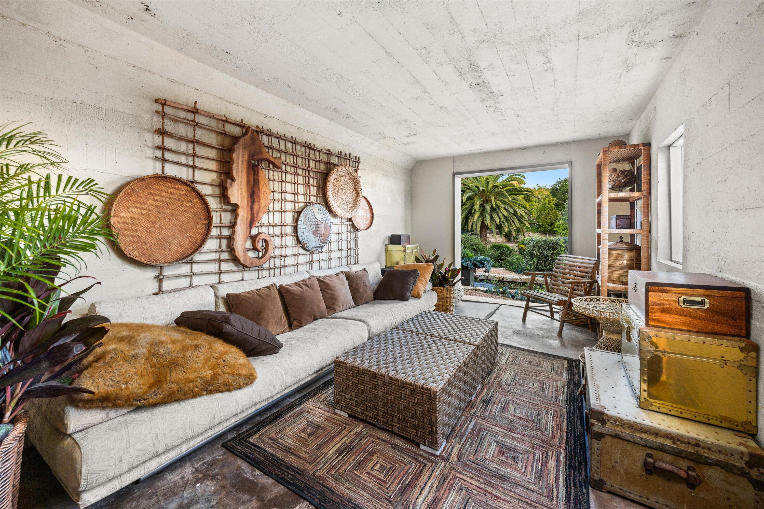 Santa Barbara, California, 93103, United States, 5 Bedrooms Bedrooms, ,5 BathroomsBathrooms,Residential,For Sale,1910824