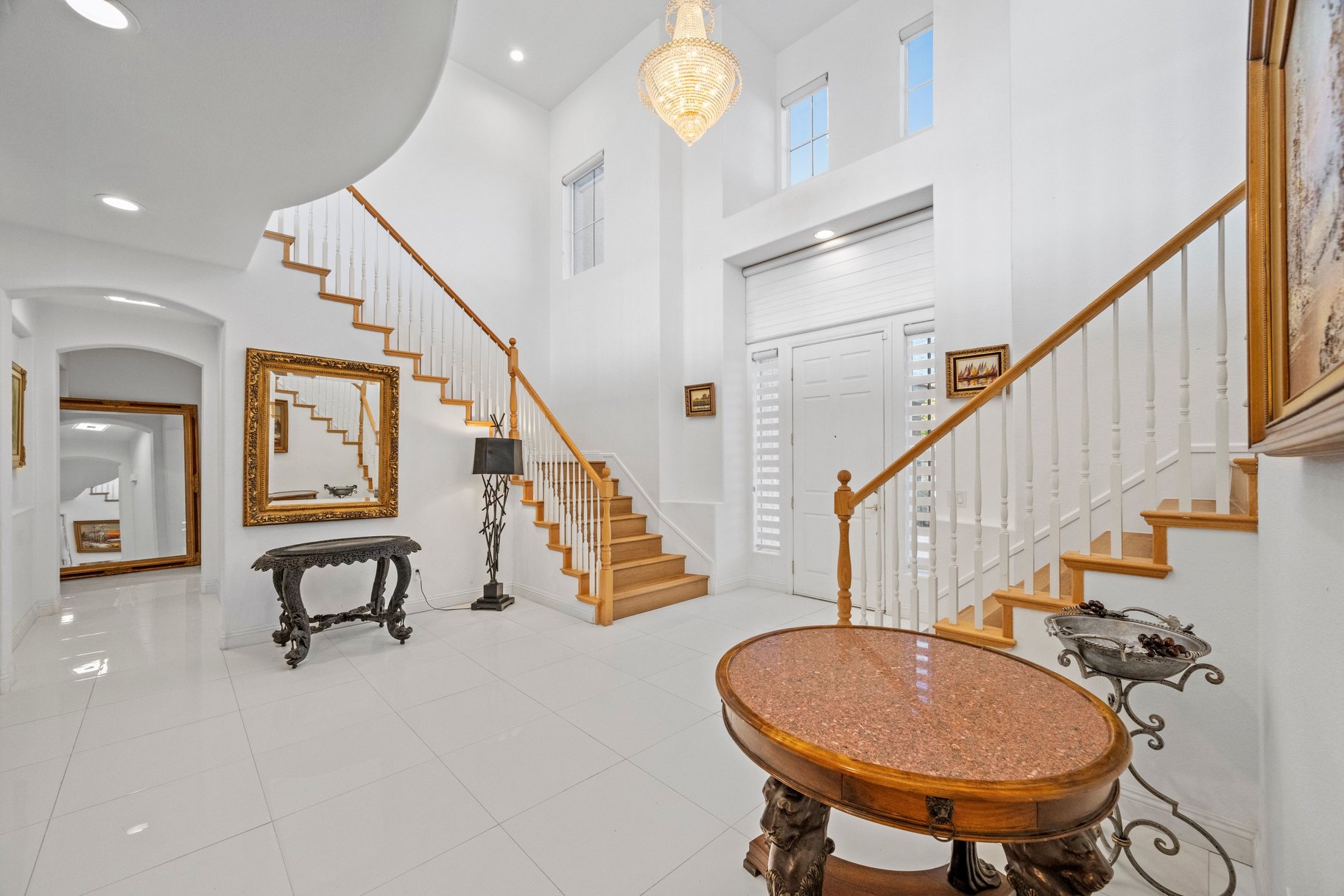  Highly Upgraded 4,000 sq ft Estate in Gated Community - 物件實景