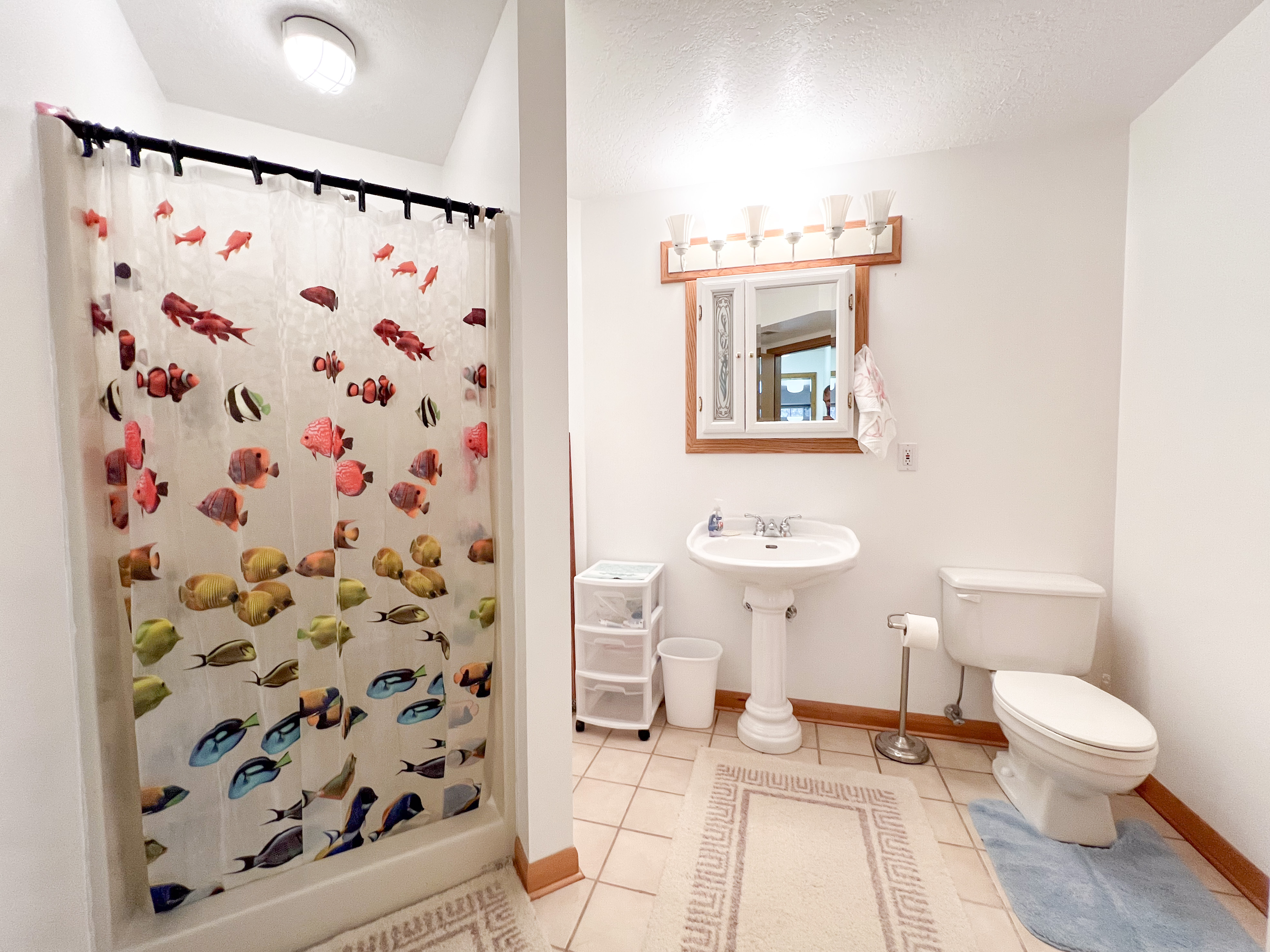 Republic, Washington, 99166, United States, 3 Bedrooms Bedrooms, ,3 BathroomsBathrooms,Residential,For Sale,1976903