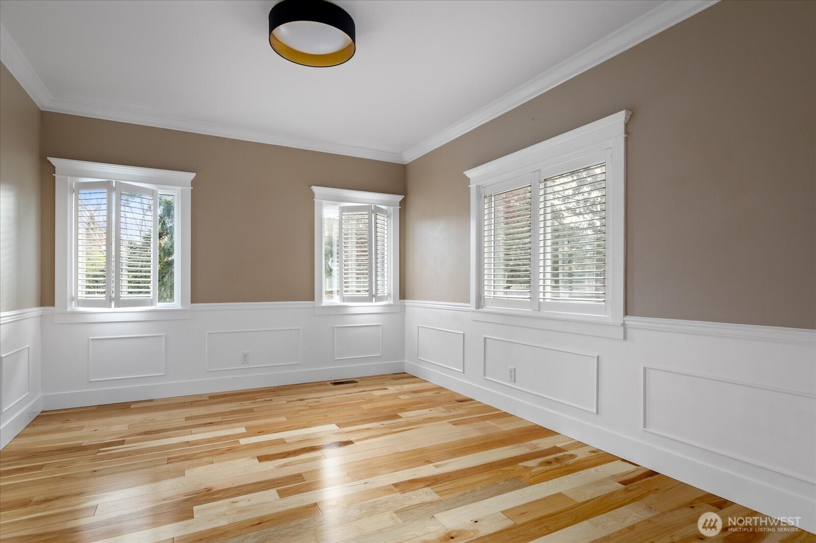 Oak Harbor, Washington, 98277, United States, 3 Bedrooms Bedrooms, ,3 BathroomsBathrooms,Residential,For Sale,1996988