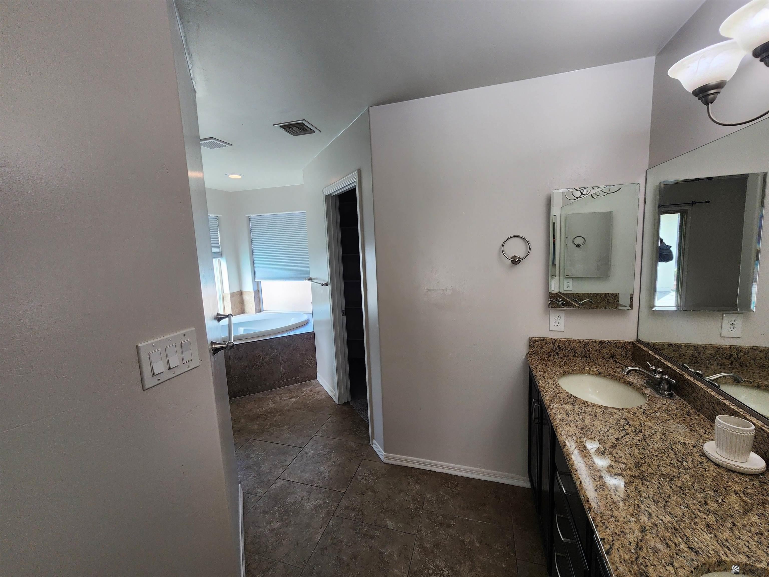 Yuma, Arizona, 85365, United States, 4 Bedrooms Bedrooms, ,1 BathroomBathrooms,Residential,For Sale,1976957