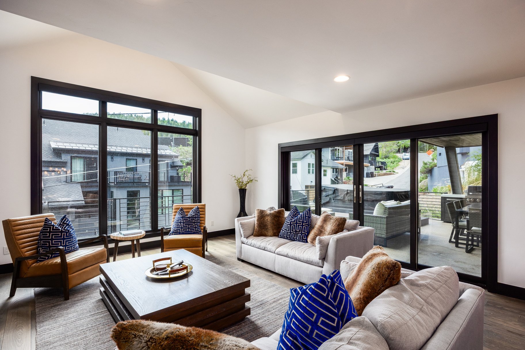  Luxury 5-Bedroom Old Town Home steps from Quit ’N Time Run - 物件實景
