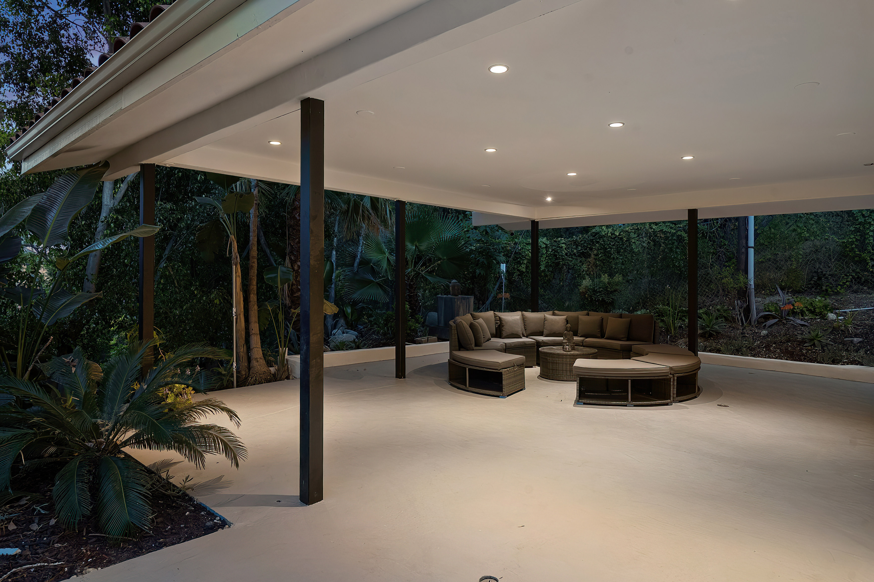  4807 Brewster Drive - 物件實景