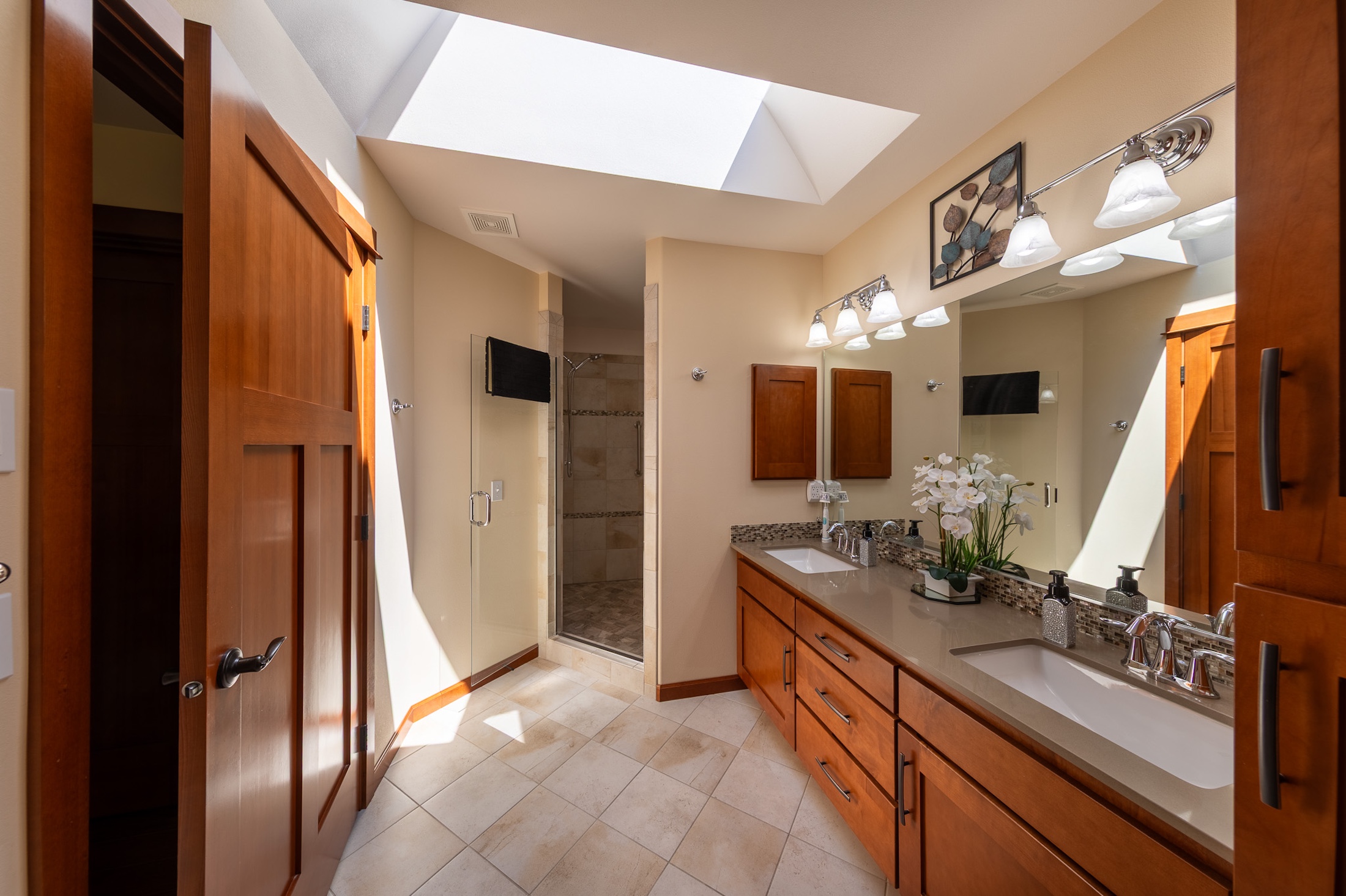  Your new beautiful Brownstone Home - 物件實景