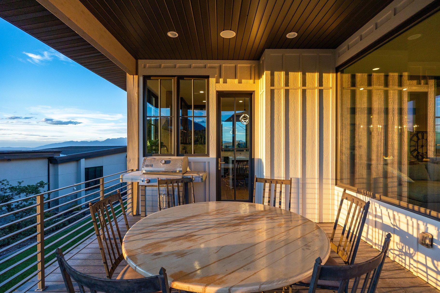  Custom-Home Quality Without the Custom-Home Wait - 物件實景