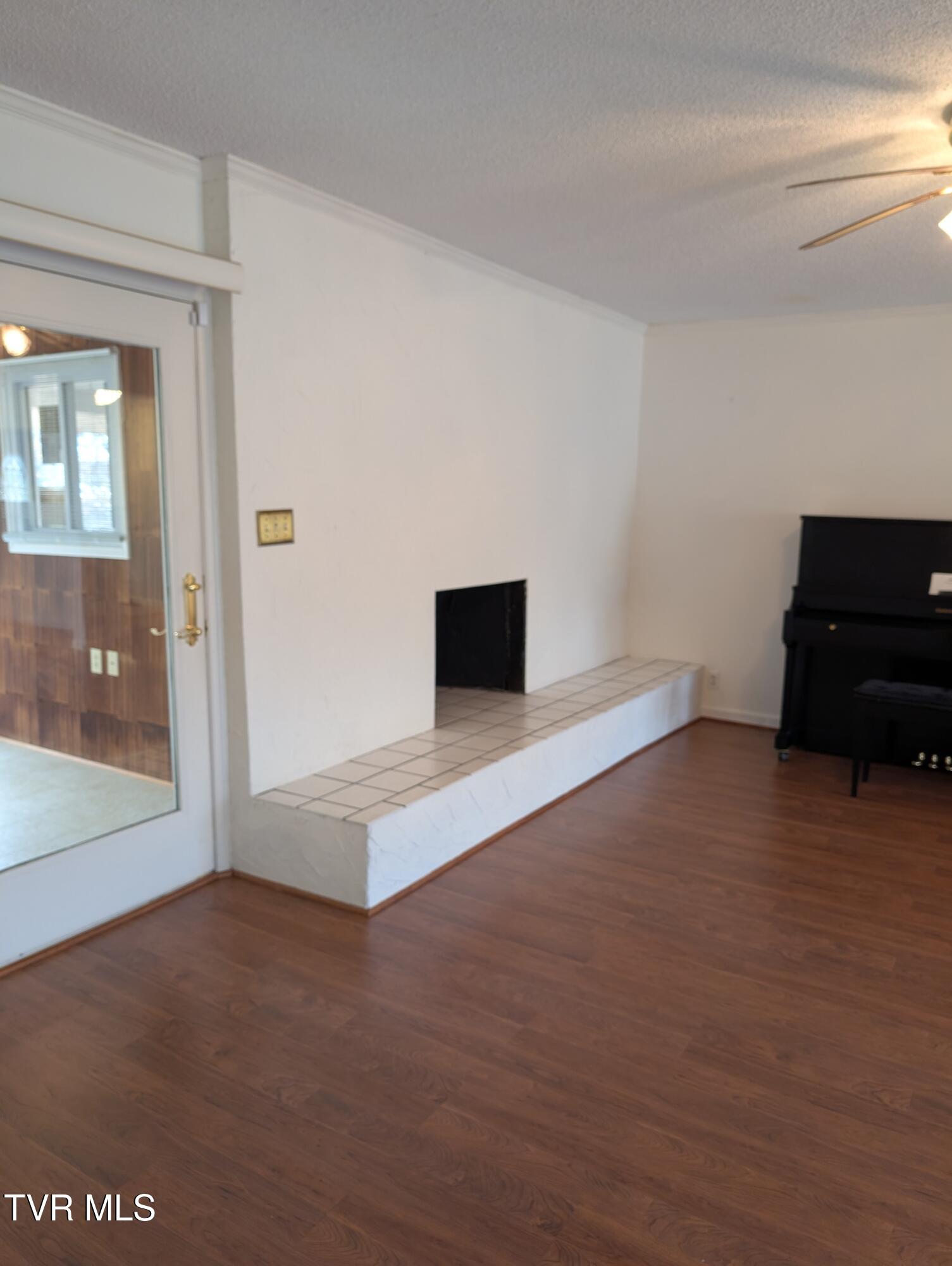 Johnson City, Tennessee, 37604, United States, 4 Bedrooms Bedrooms, ,3 BathroomsBathrooms,Residential,For Sale,1978550