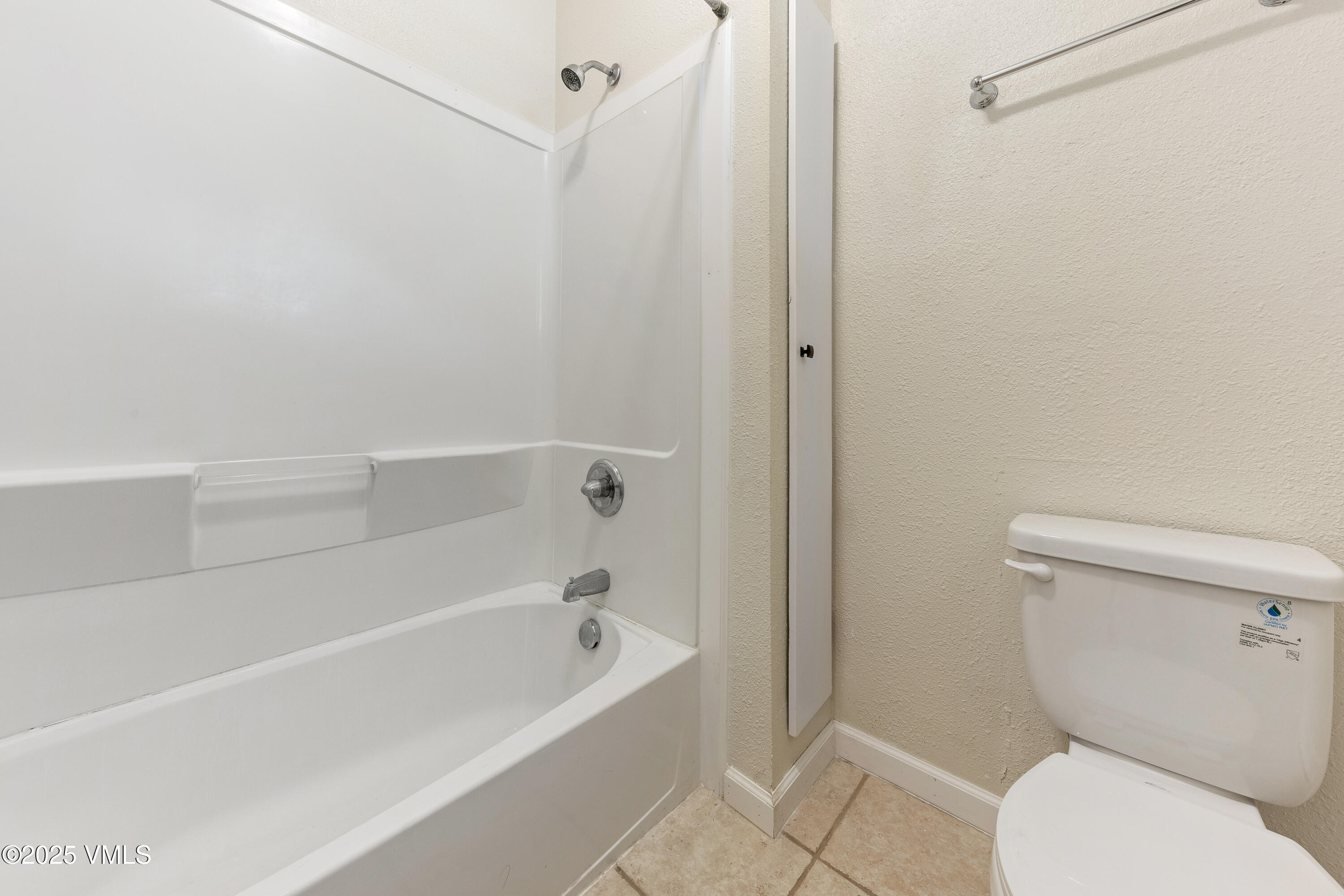 Gypsum, Colorado, 81637, United States, 2 Bedrooms Bedrooms, ,1 BathroomBathrooms,Residential,For Sale,1849053