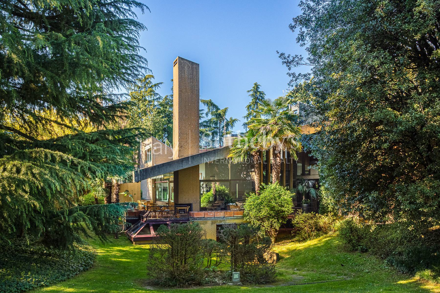  Designer villa surrounded by greenery - 物件實景