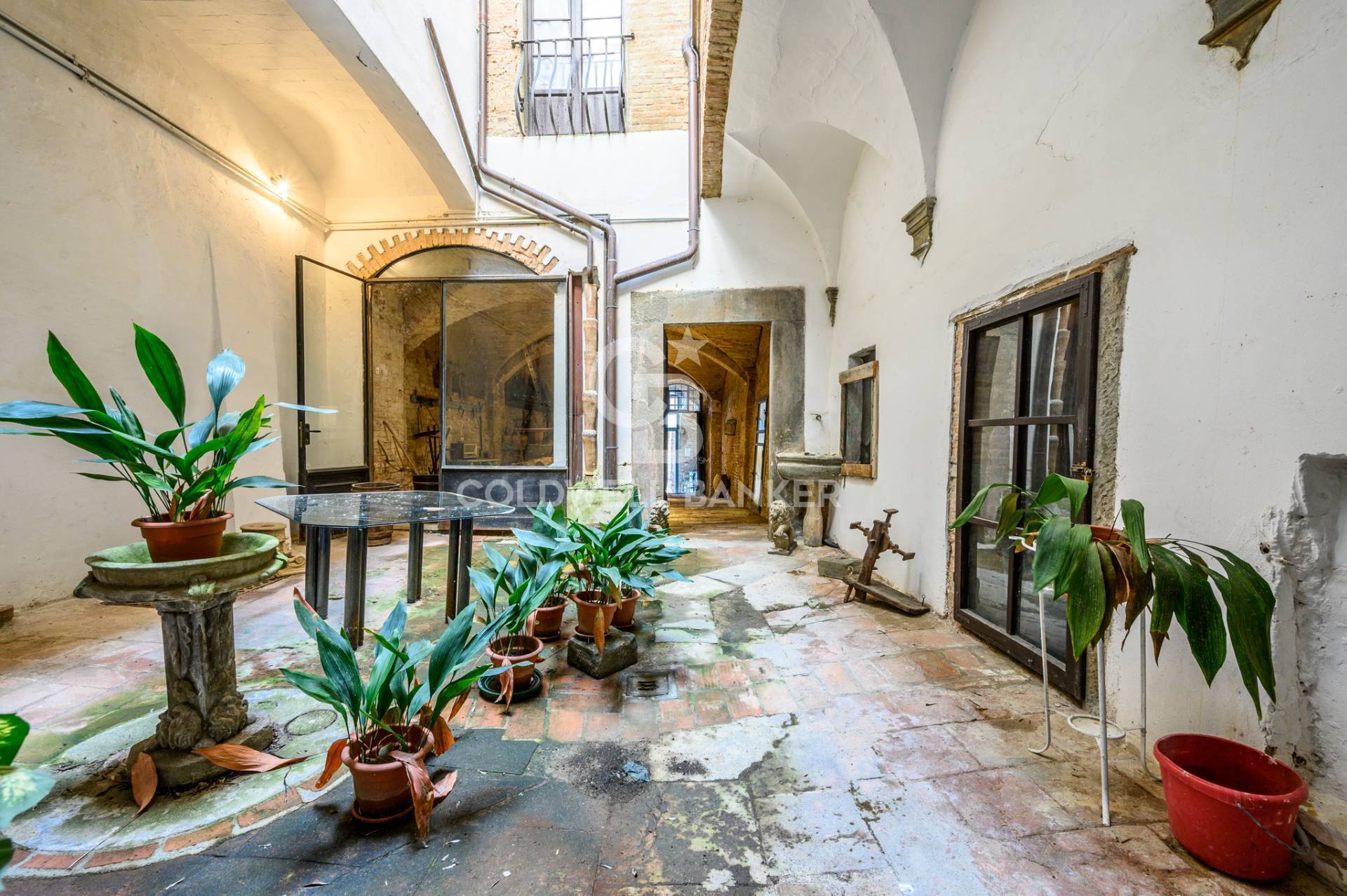 Piazza del Popolo, San Miniato, Pisa, 56027, IT, 10 Bedrooms Bedrooms, ,9 BathroomsBathrooms,Residential,For Sale,Piazza del Popolo,1442810