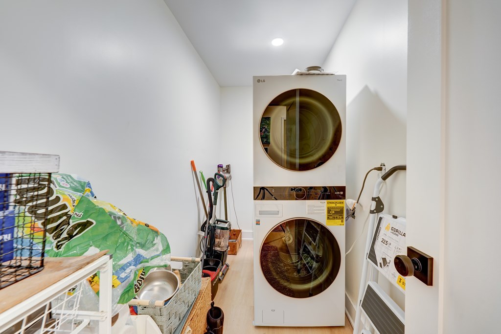 Ellijay, Georgia, 30536, United States, 4 Bedrooms Bedrooms, ,2 BathroomsBathrooms,Residential,For Sale,2015315