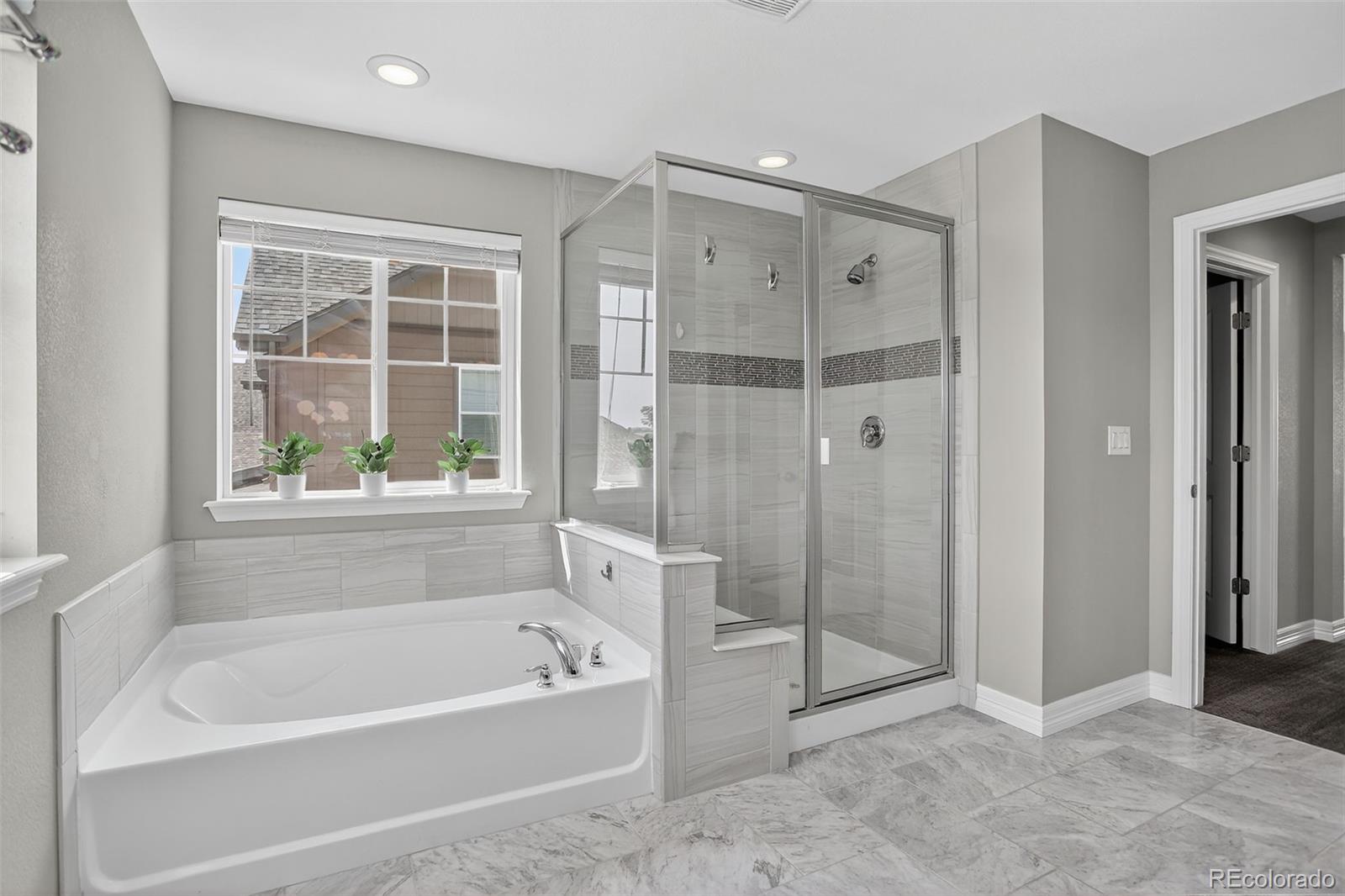 Thornton, Colorado, 80602, United States, 5 Bedrooms Bedrooms, ,3 BathroomsBathrooms,Residential,For Sale,1988172