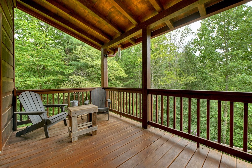 Ellijay, Georgia, 30540, United States, 3 Bedrooms Bedrooms, ,3 BathroomsBathrooms,Residential,For Sale,1916949