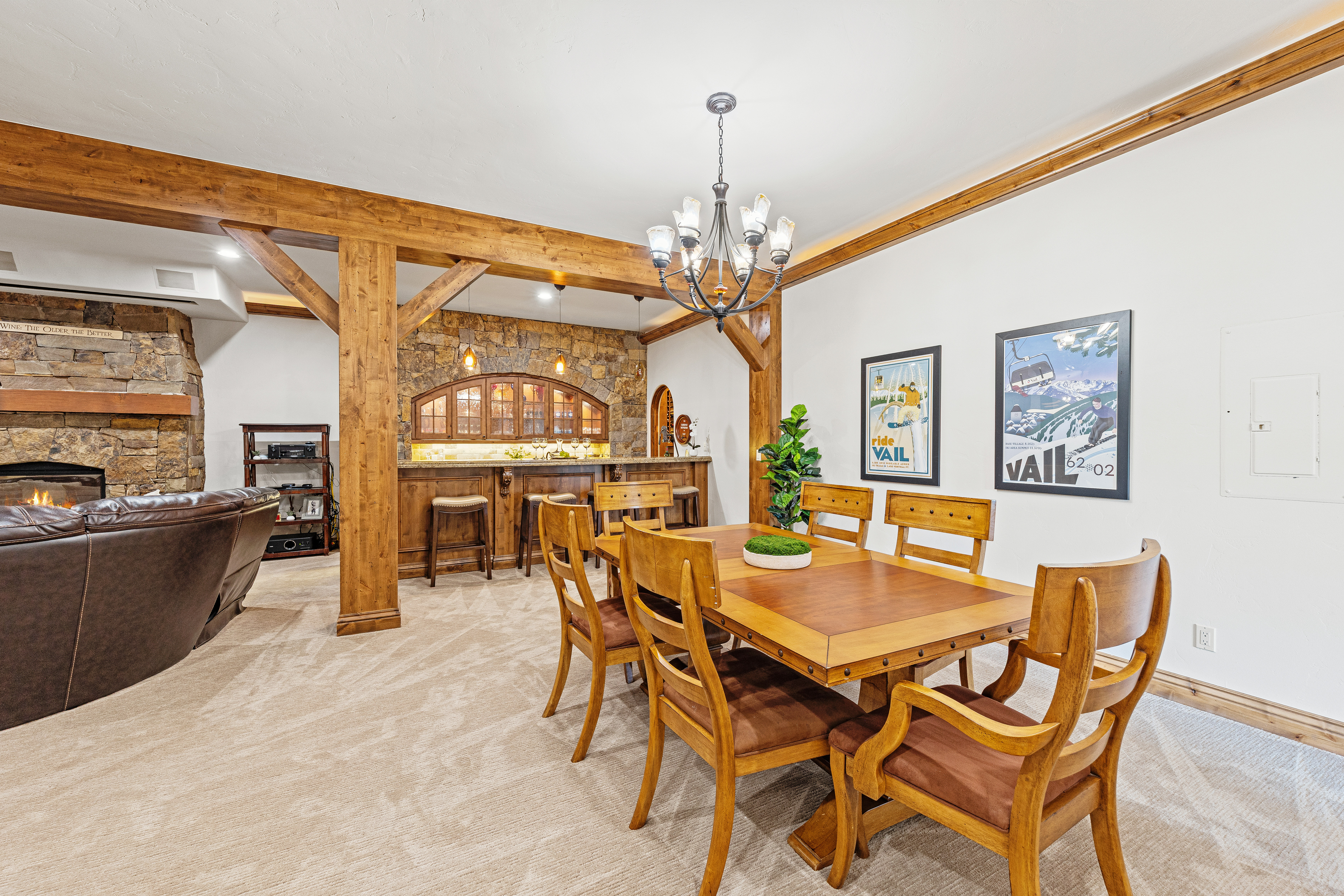  Exceptional Mountain Estate Offering Breathtaking Views - 物件實景