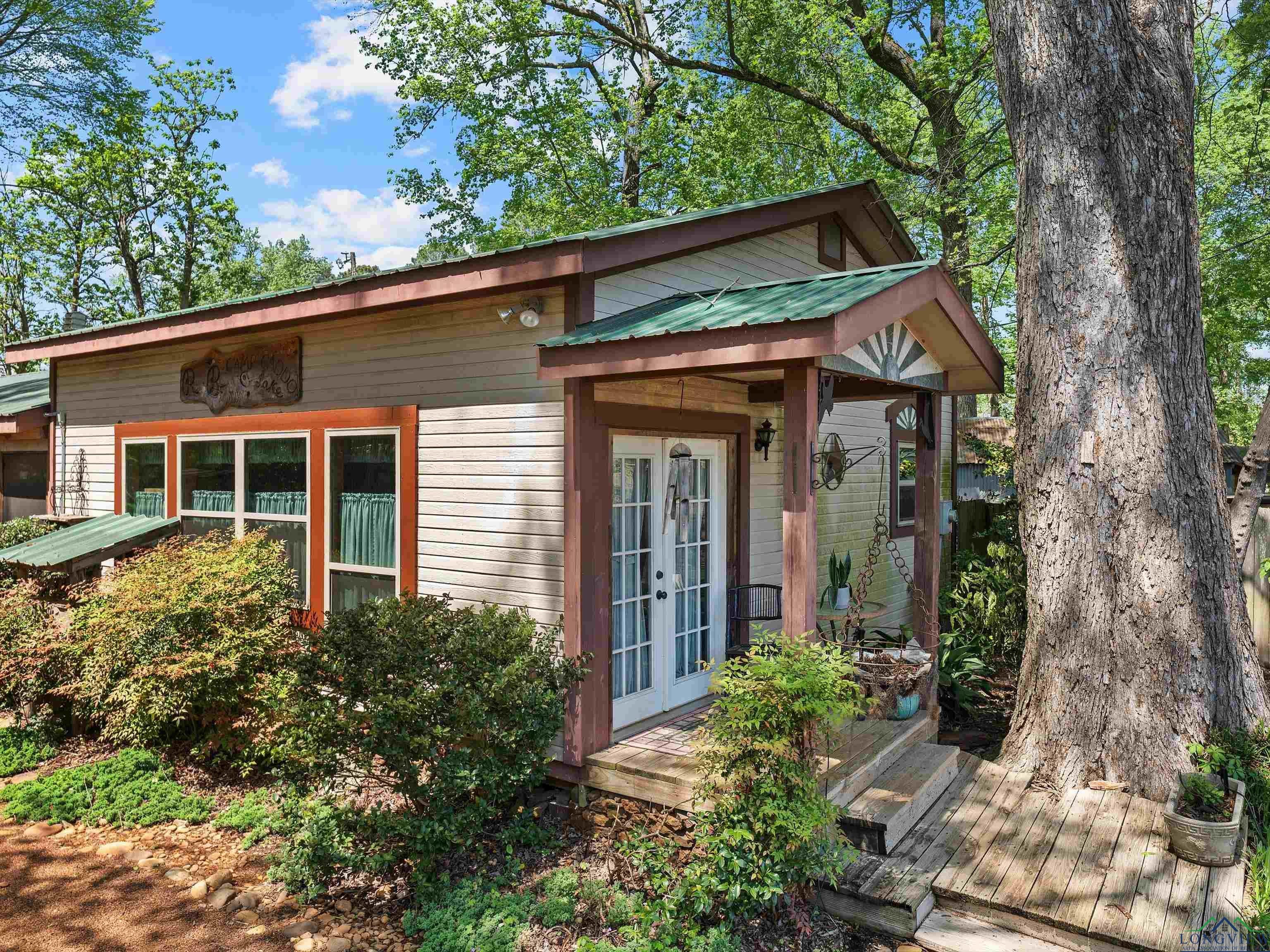 Karnack, Texas, 75661, United States, 3 Bedrooms Bedrooms, ,3 BathroomsBathrooms,Residential,For Sale,1975449