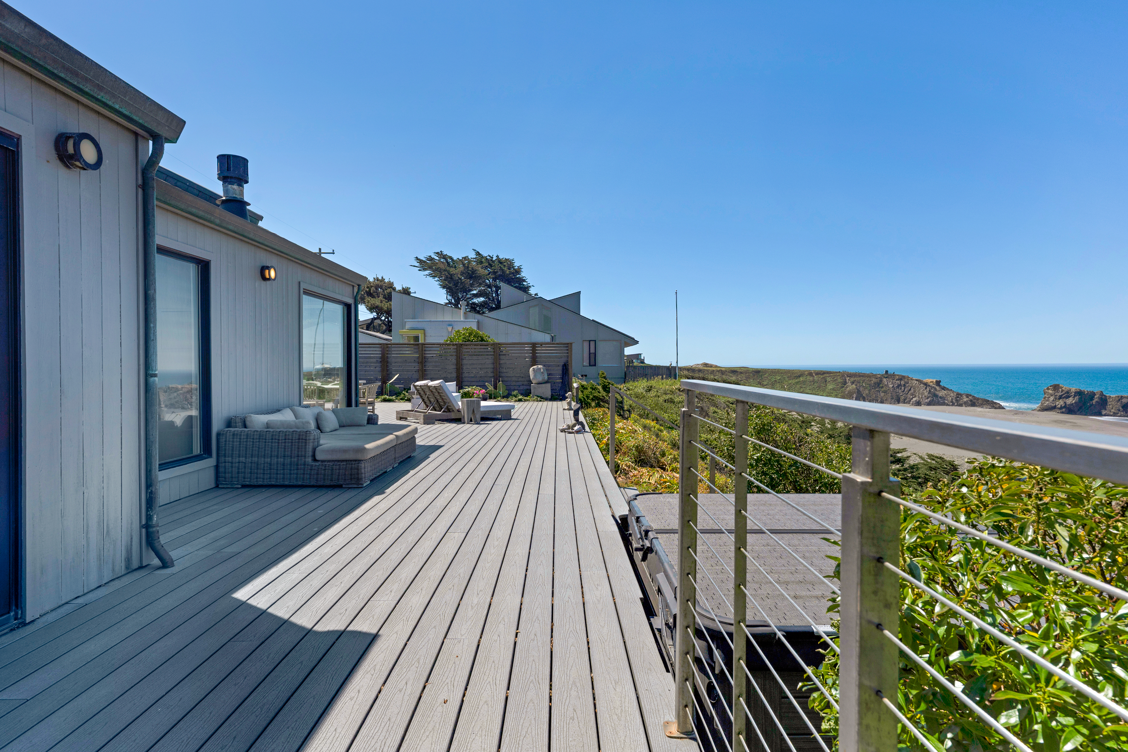  7187 Cliff Avenue, Bodega Bay, CA 94923 - 物件實景