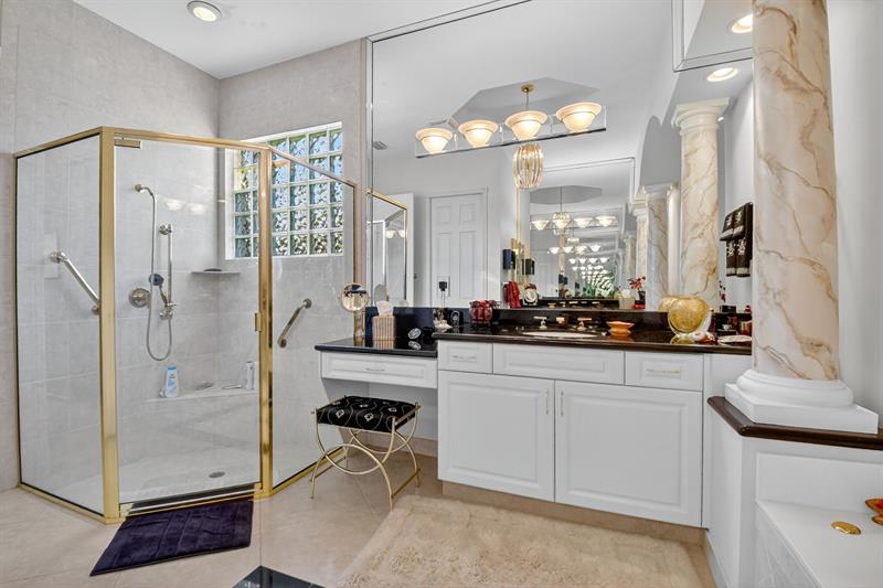 Lake Worth, Florida, 33467, United States, 3 Bedrooms Bedrooms, ,2 BathroomsBathrooms,Residential,For Sale,1993351