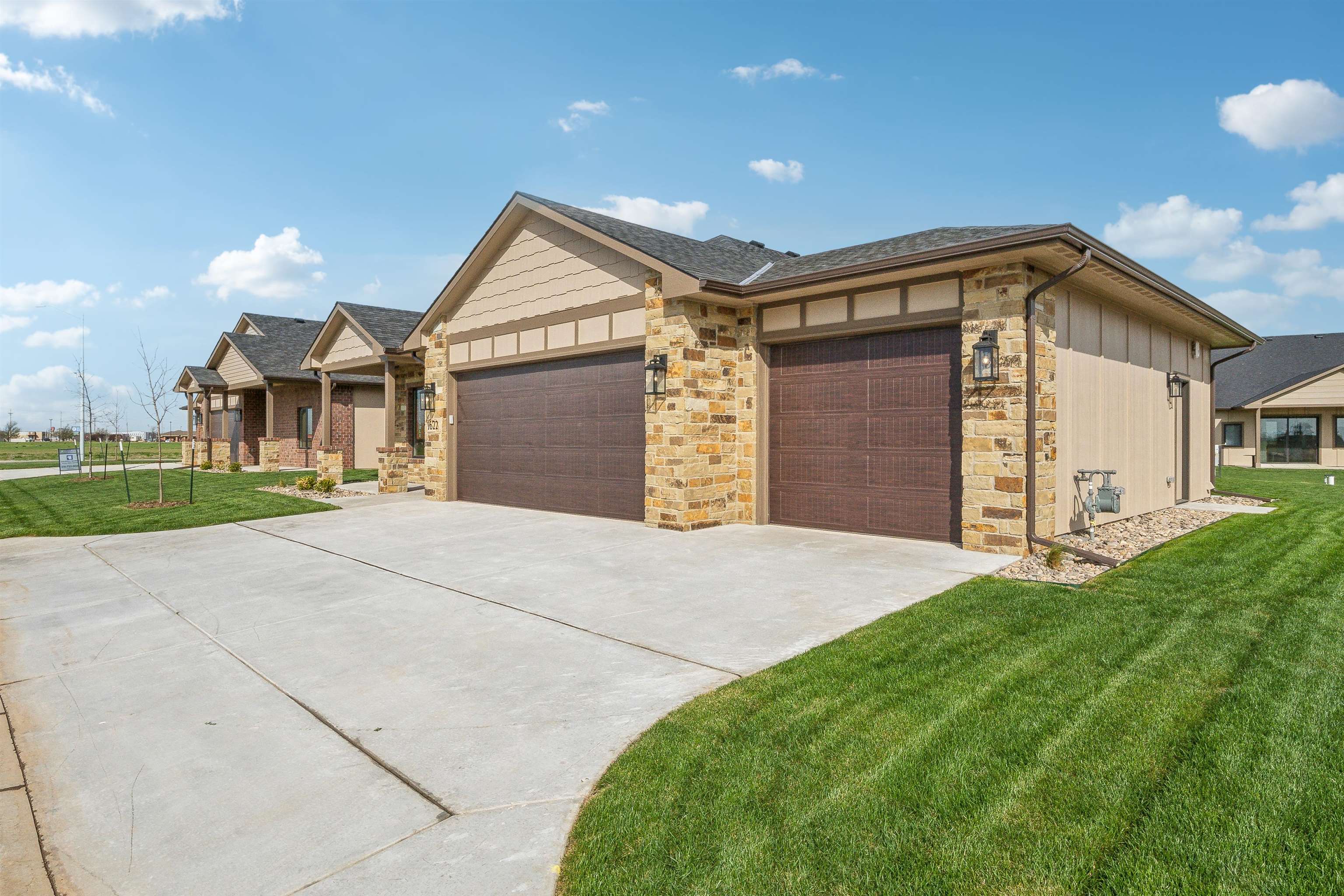 Goddard, Kansas, 67052, United States, 3 Bedrooms Bedrooms, ,3 BathroomsBathrooms,Residential,For Sale,1786497