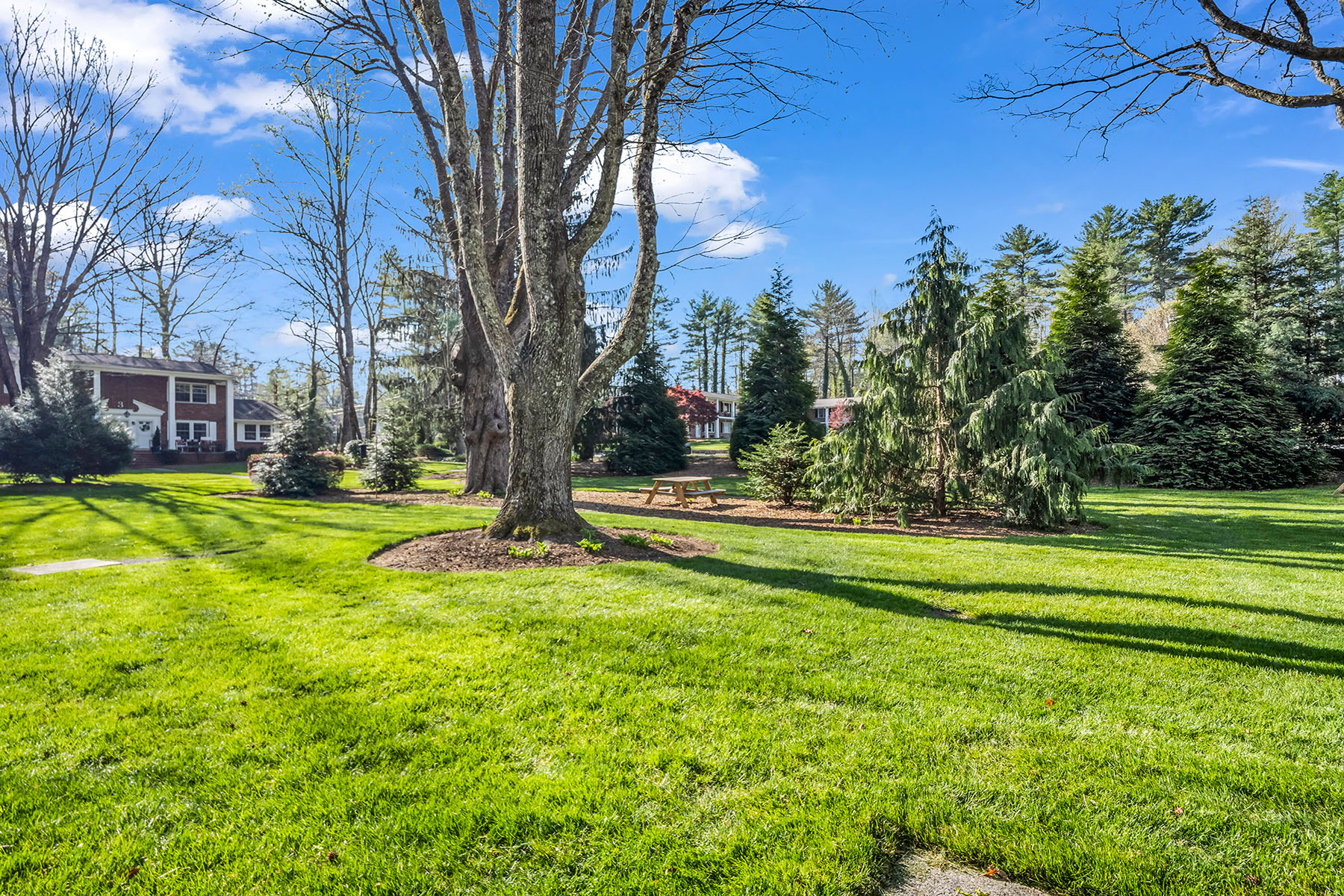  FLAT ROCK - 物件實景