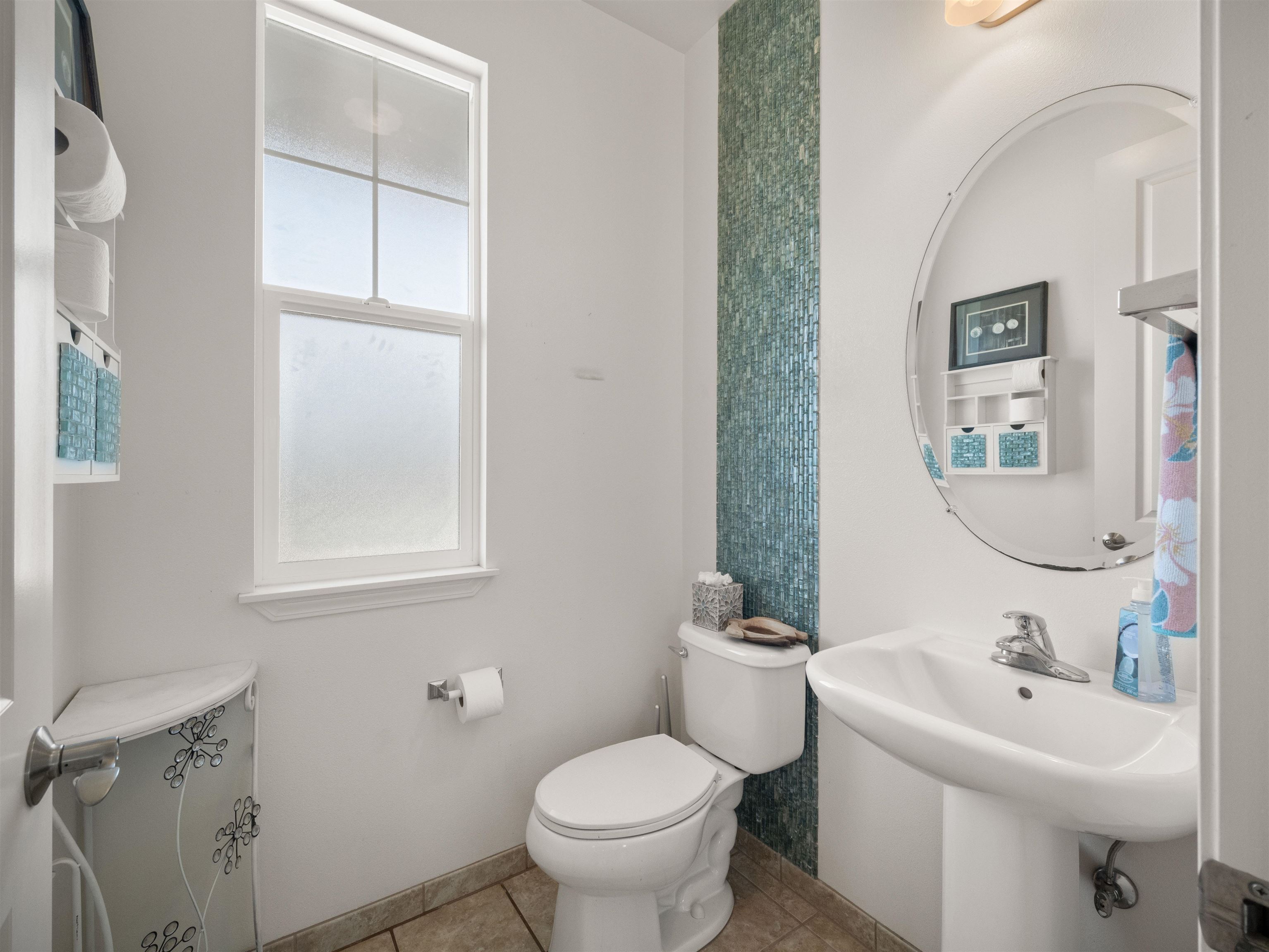 Kahului, Hawaii, 96732, United States, 5 Bedrooms Bedrooms, ,4 BathroomsBathrooms,Residential,For Sale,1999655