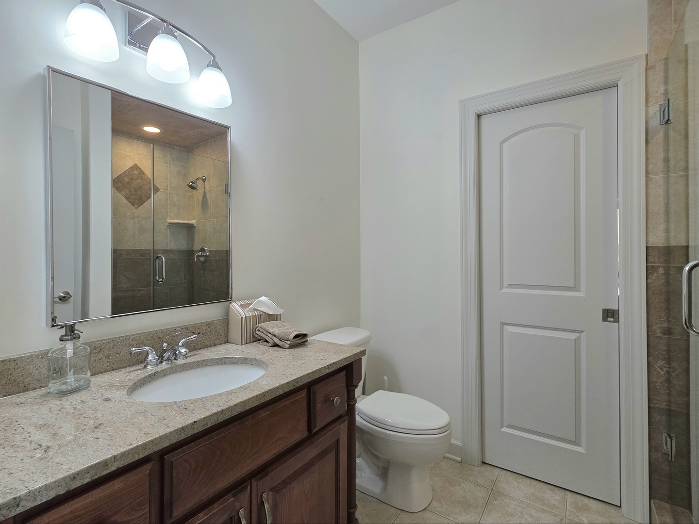 Mokena, Illinois, 60448, United States, 5 Bedrooms Bedrooms, ,4 BathroomsBathrooms,Residential,For Sale,2005641