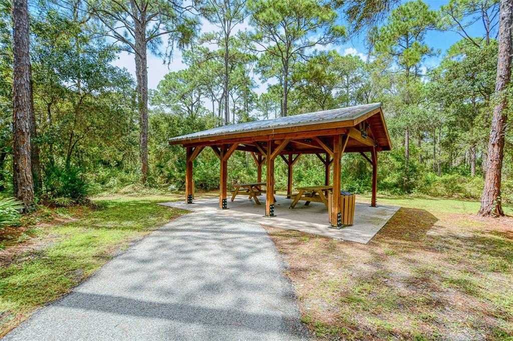 Sarasota, Florida, 34243, United States, 3 Bedrooms Bedrooms, ,2 BathroomsBathrooms,Residential,For Sale,1998856