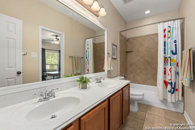 Helotes, Texas, 78023, United States, 4 Bedrooms Bedrooms, ,4 BathroomsBathrooms,Residential,For Sale,1950840