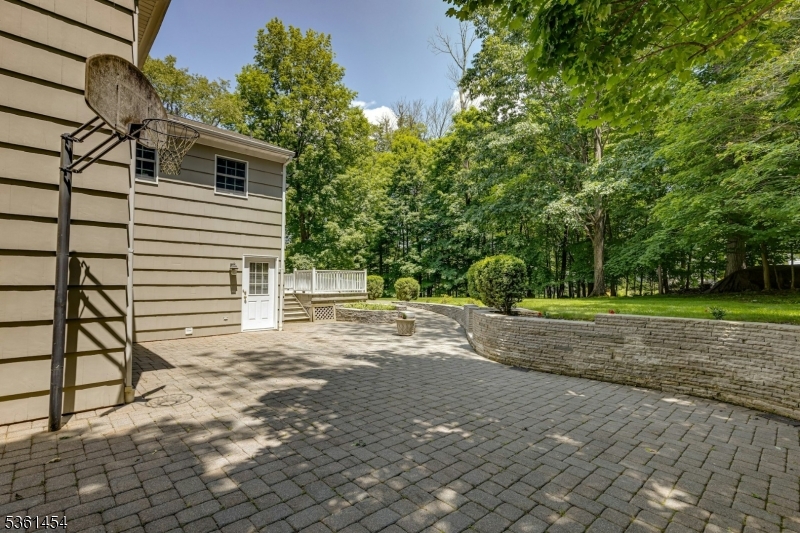 Berkeley Heights Twp., New Jersey, 07922, United States, 6 Bedrooms Bedrooms, ,4 BathroomsBathrooms,Residential,For Sale,1837487