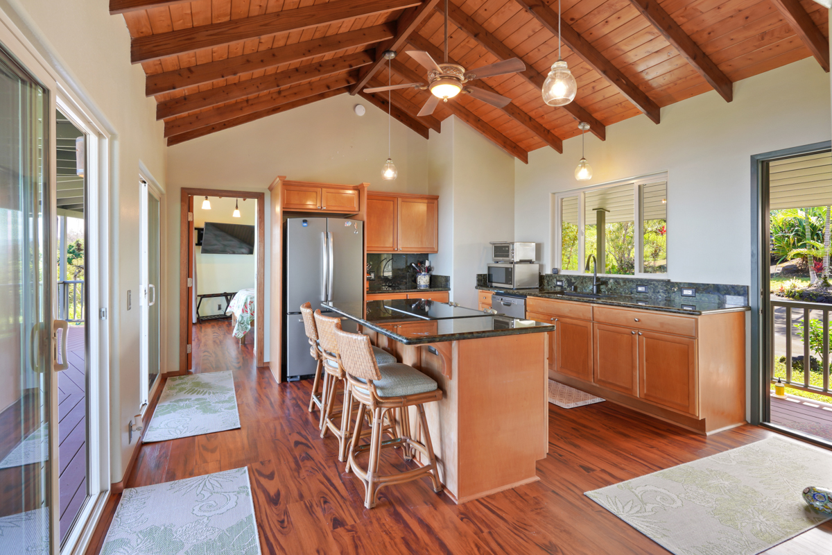 Captain Cook, Hawaii, 96704, United States, 2 Bedrooms Bedrooms, ,2 BathroomsBathrooms,Residential,For Sale,1941620