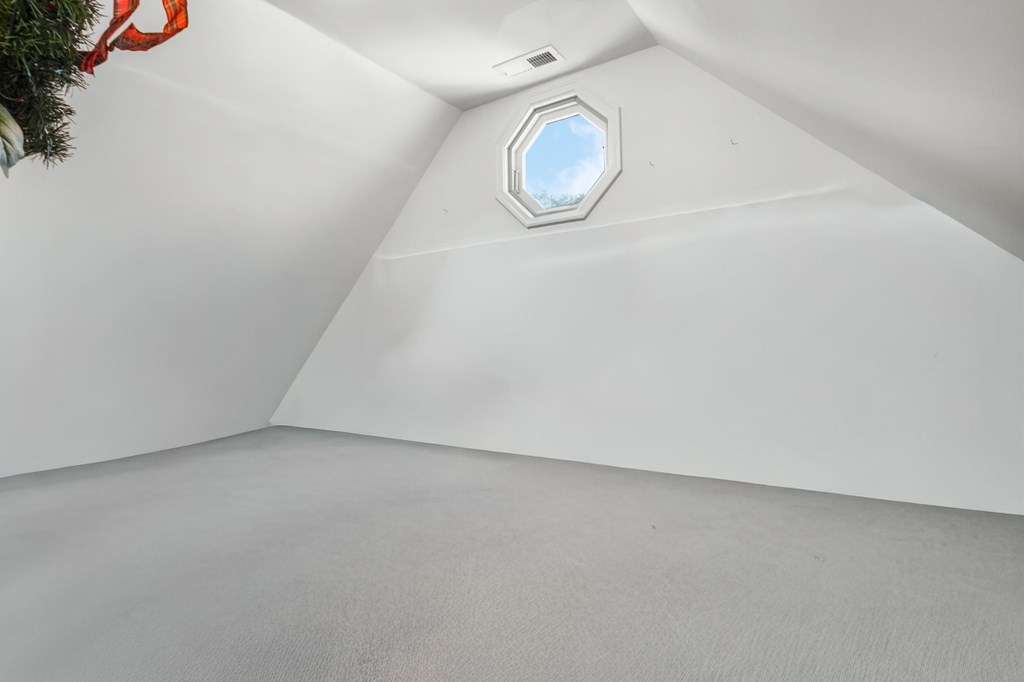 Onancok, Virginia, 23417, United States, 3 Bedrooms Bedrooms, ,3 BathroomsBathrooms,Residential,For Sale,1992886