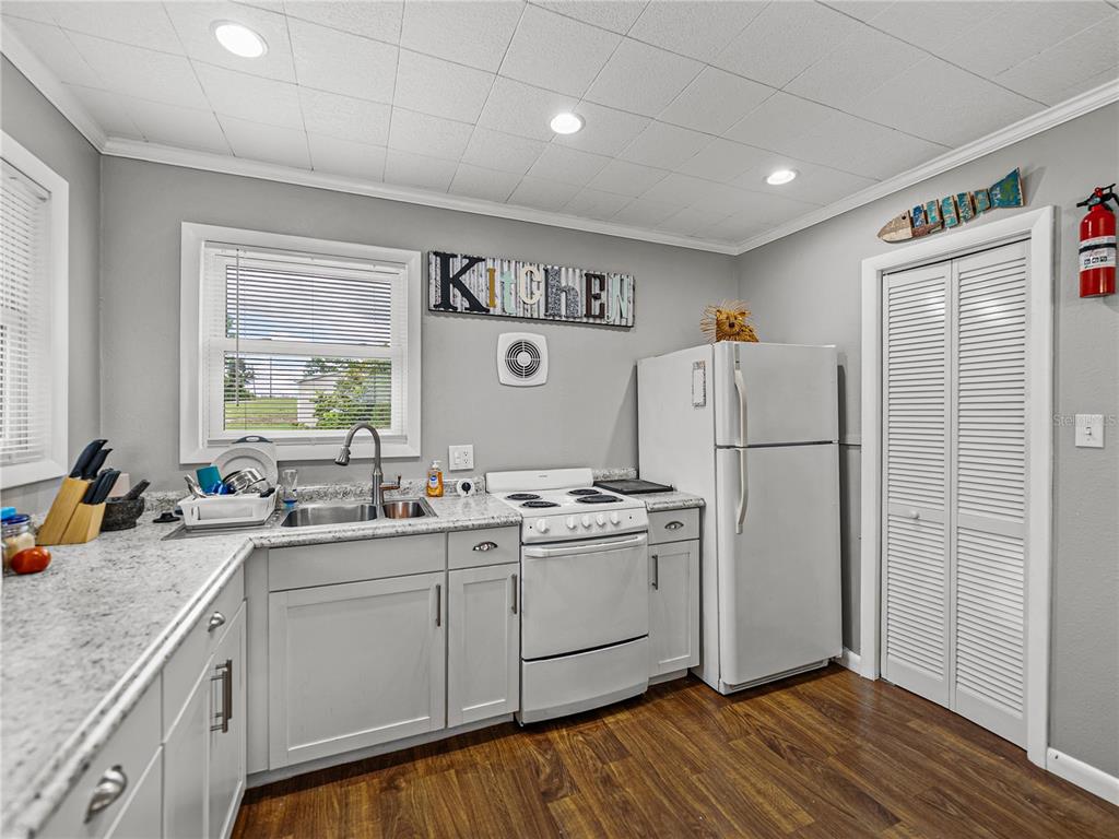 Lake Wales, Florida, 33898, United States, 3 Bedrooms Bedrooms, ,2 BathroomsBathrooms,Residential,For Sale,1950388