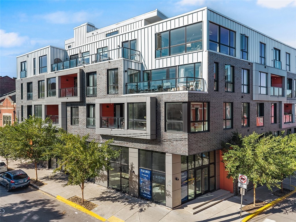 Lawrenceville, Pennsylvania, 15201, United States, 2 Bedrooms Bedrooms, ,2 BathroomsBathrooms,Residential,For Sale,1960750