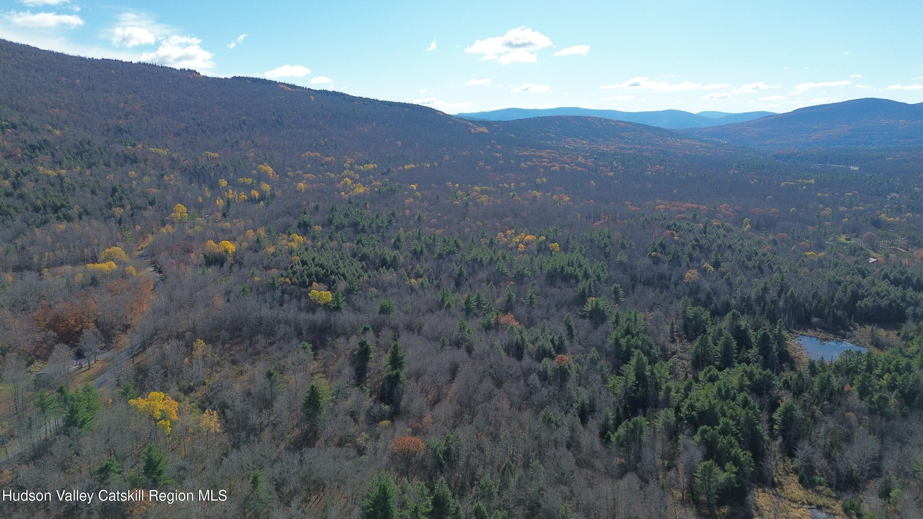 Windham, New York, 12496, United States, ,Residential,For Sale,1998501