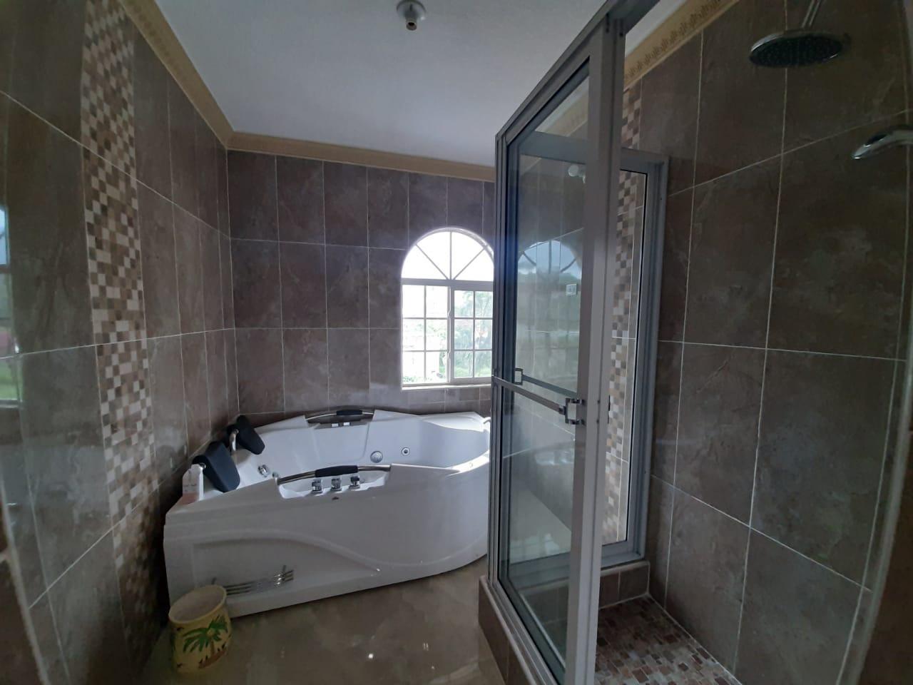 Kingston & St. Andrew, JM, 4 Bedrooms Bedrooms, ,4 BathroomsBathrooms,Residential,For Sale,1911465