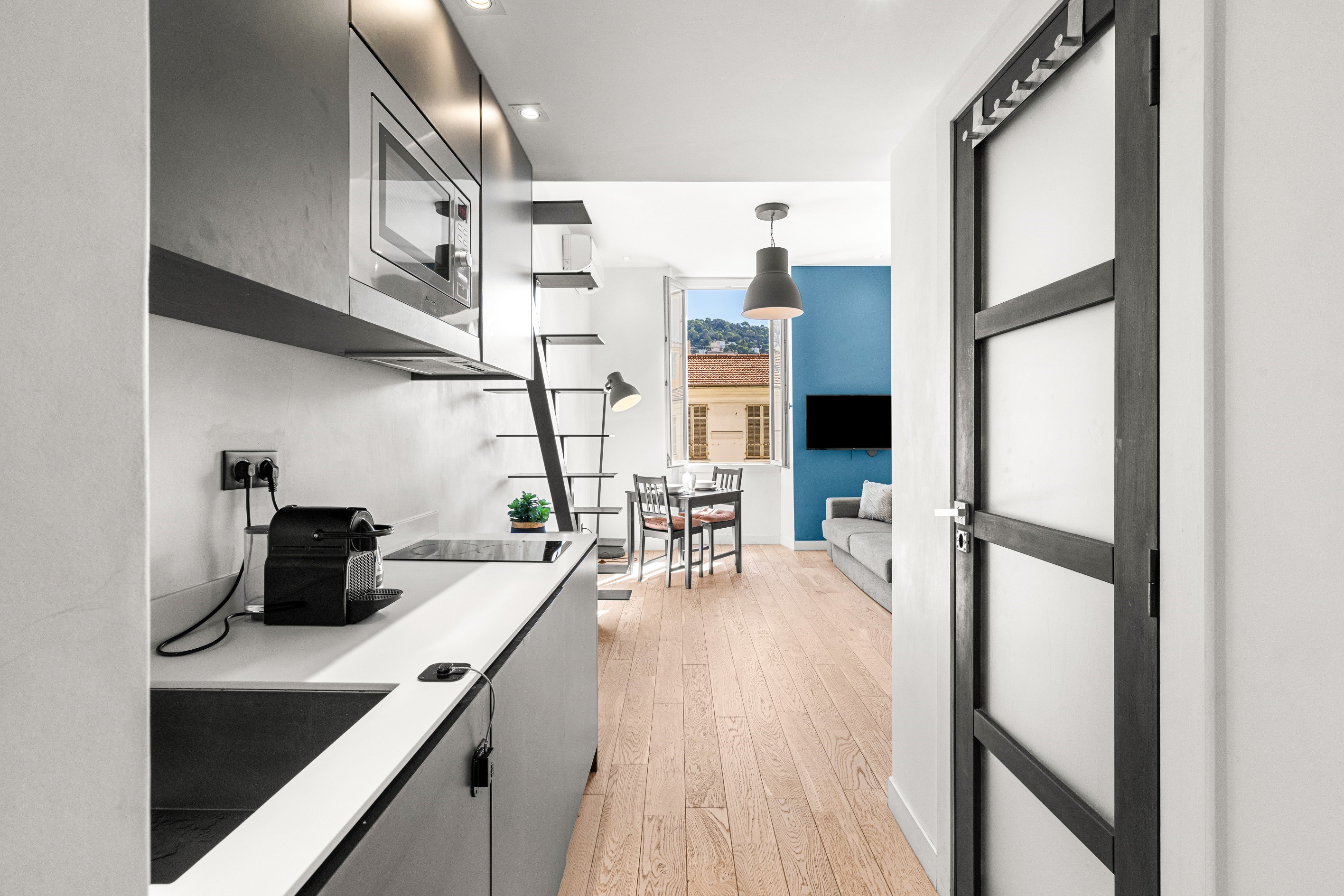  Nice Port, duplex apartment with mezzanine in a sought after central location - 物件實景