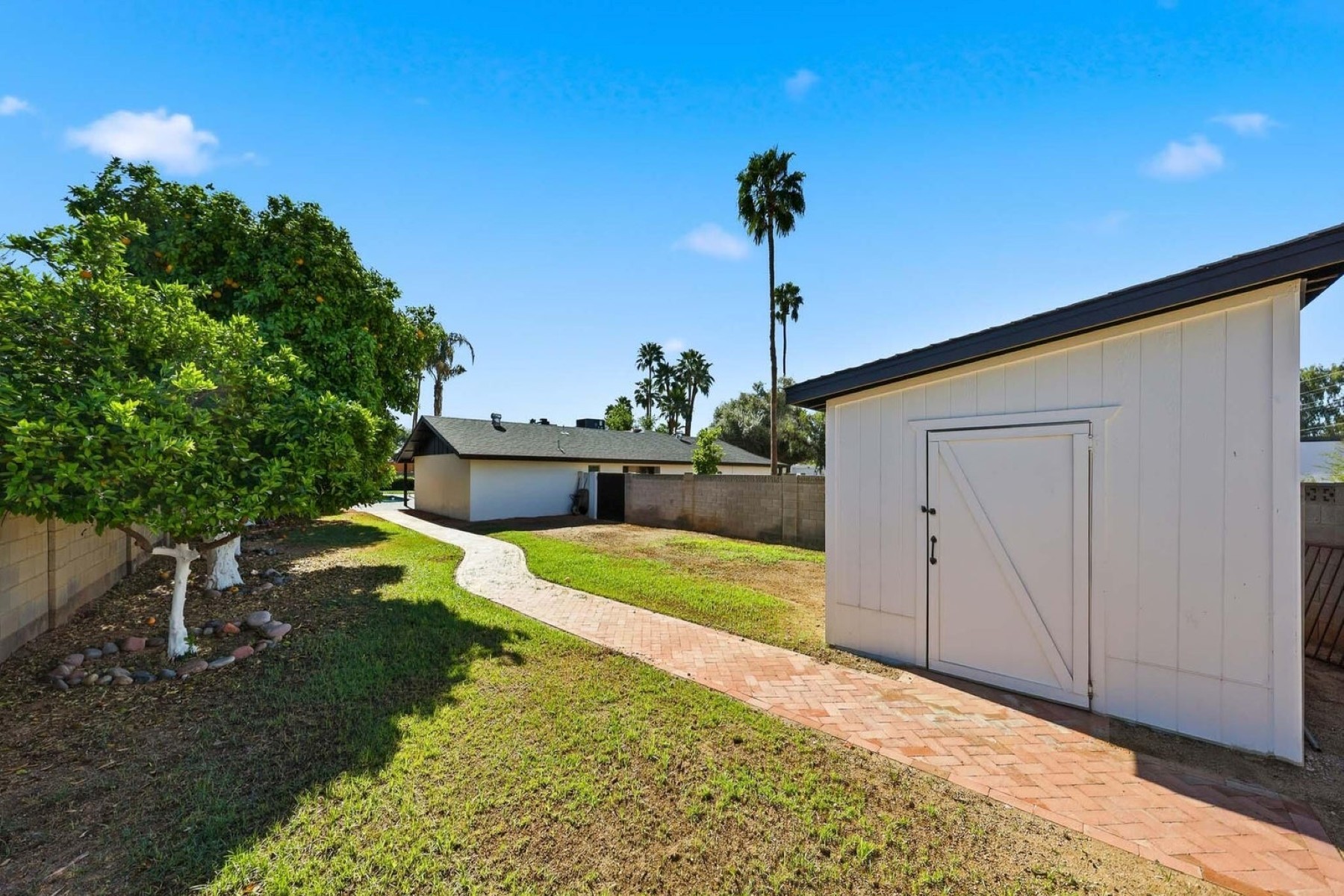  5610 E Charter Oak Road¦Scottsdale, AZ - 物件實景