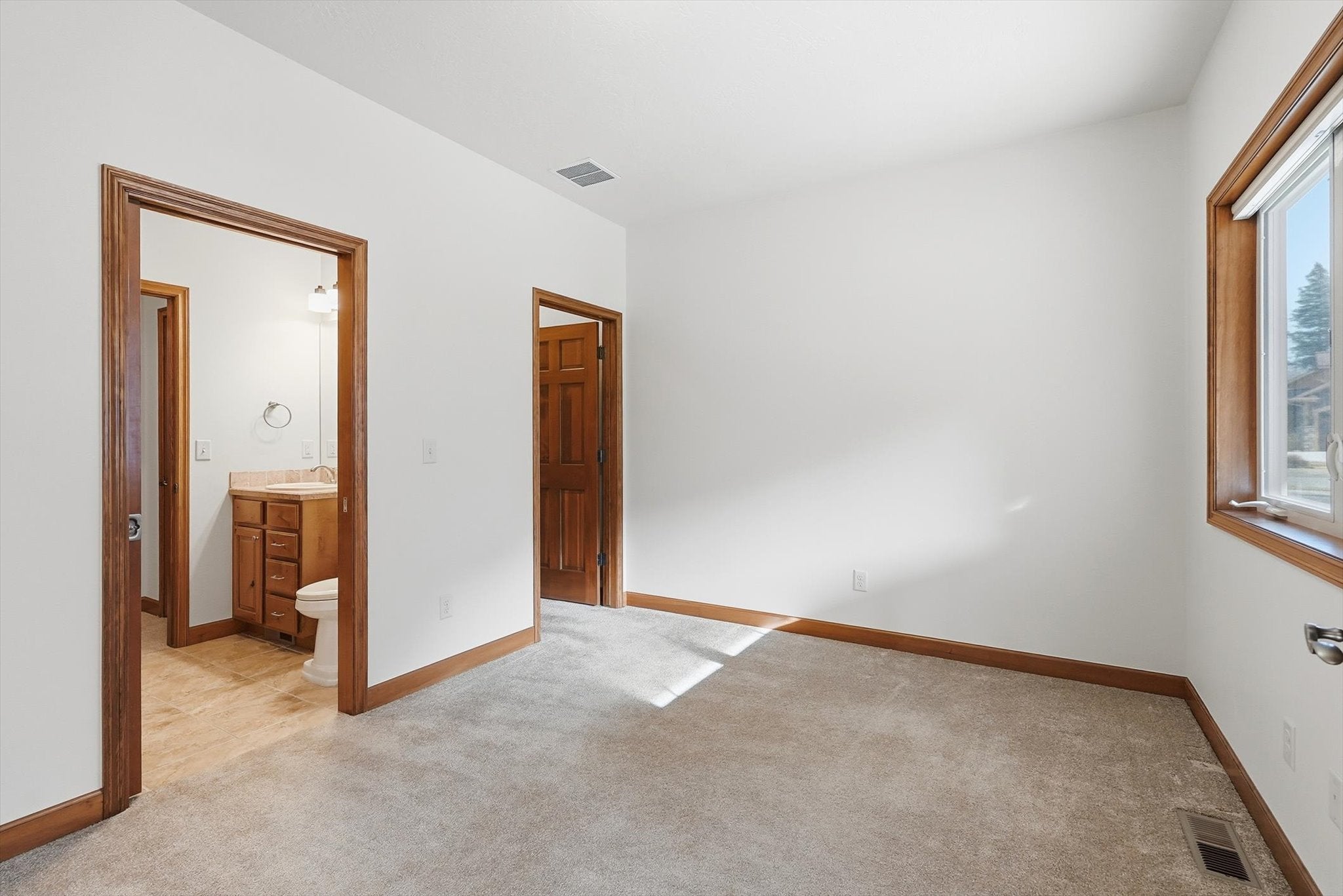 Missoula, Montana, 59802, United States, 3 Bedrooms Bedrooms, ,Residential,For Sale,2016532