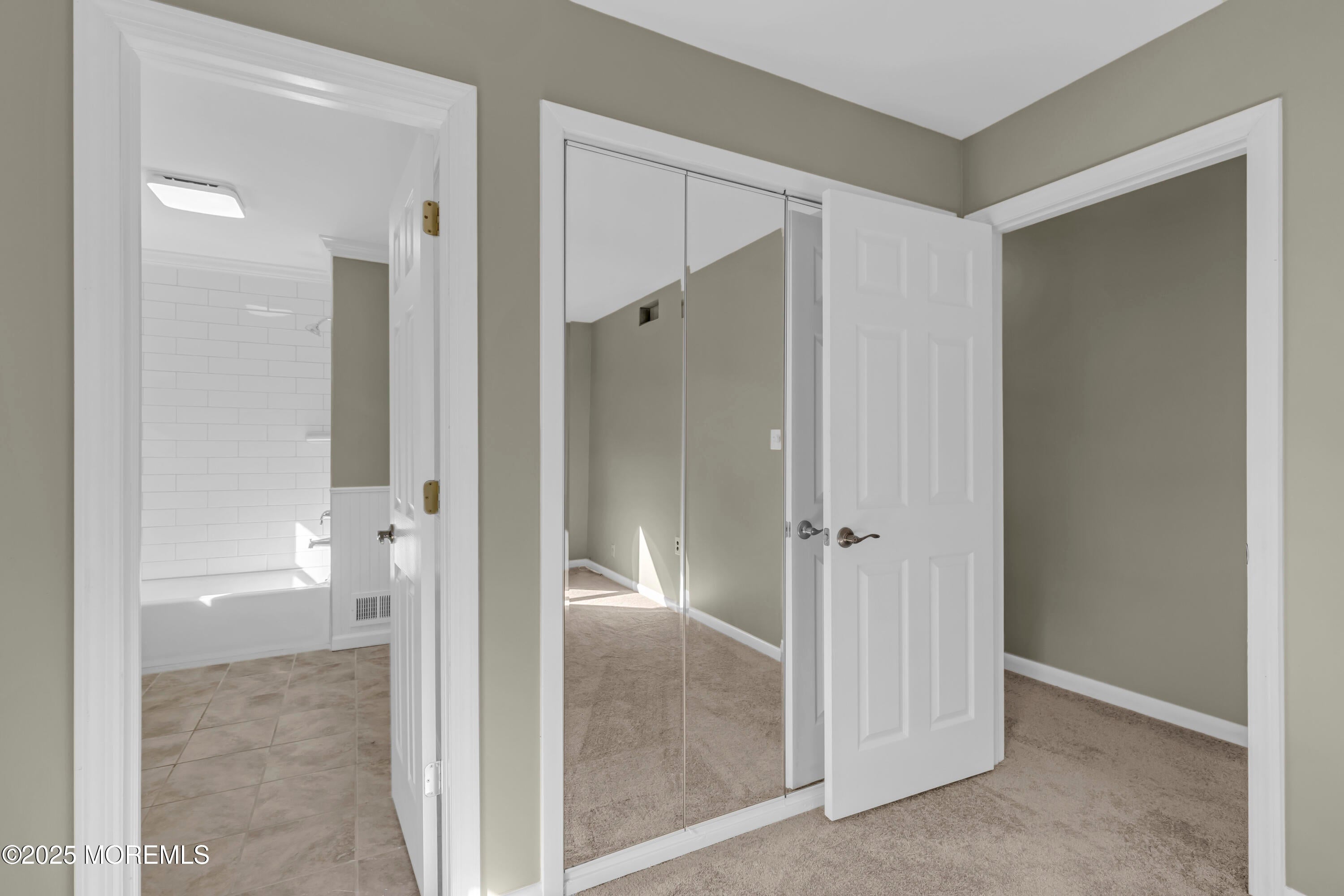 Freehold, New Jersey, 07728, United States, 3 Bedrooms Bedrooms, ,2 BathroomsBathrooms,Residential,For Sale,1990180