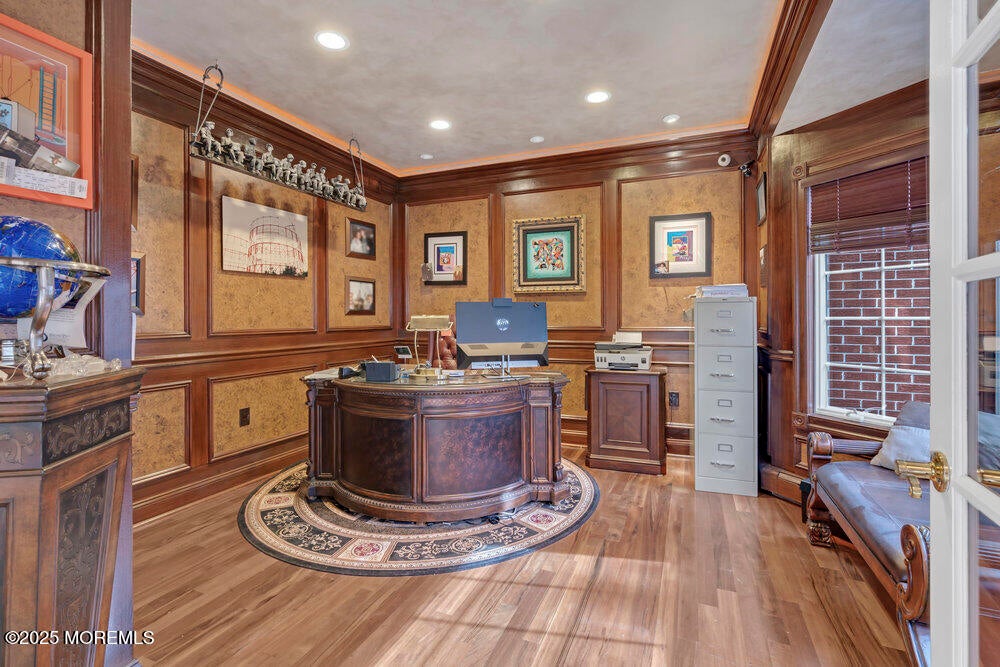 Manalapan, New Jersey, 07726, United States, 5 Bedrooms Bedrooms, ,5 BathroomsBathrooms,Residential,For Sale,1980978