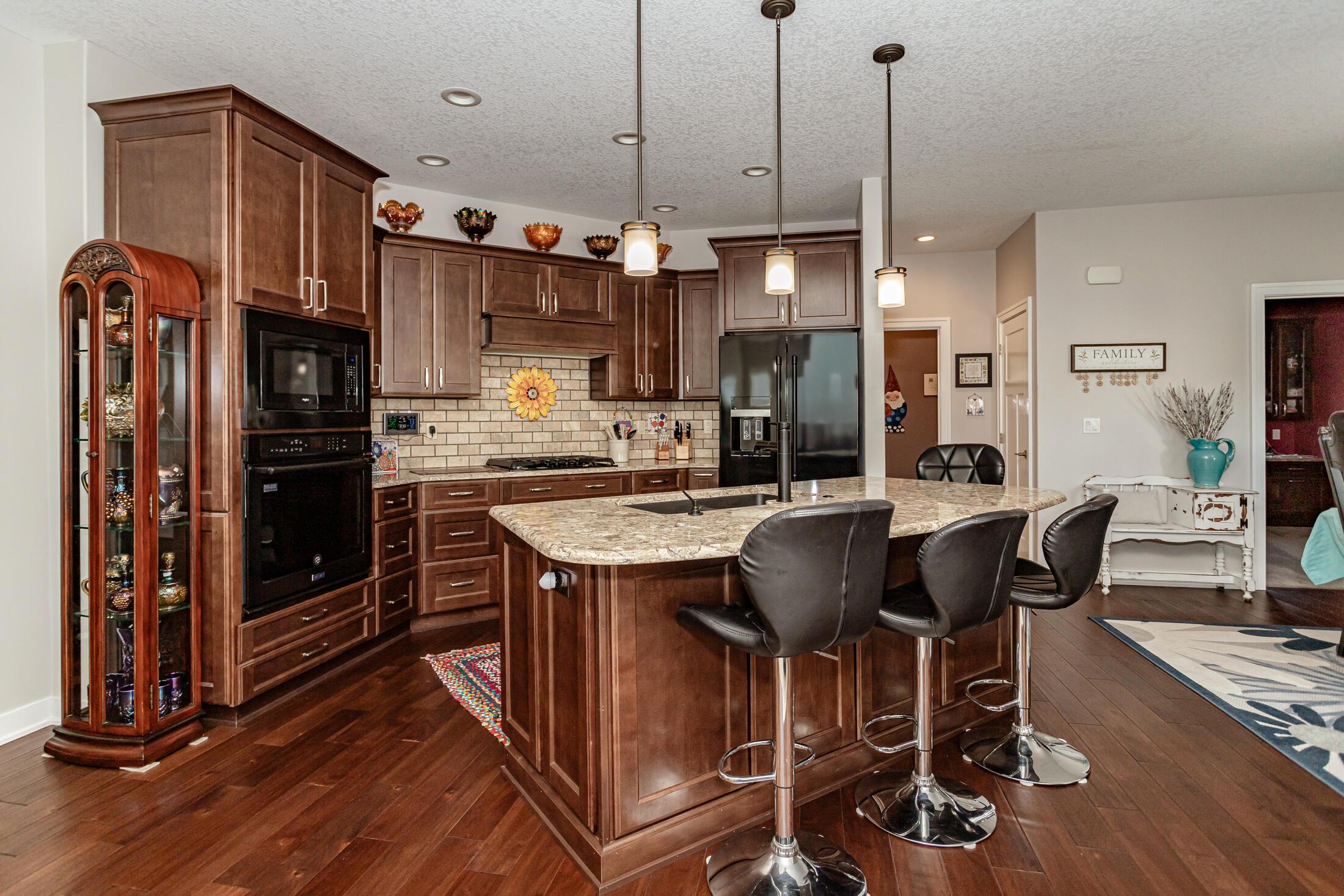 Huxley, Iowa, 50124, United States, 3 Bedrooms Bedrooms, ,4 BathroomsBathrooms,Residential,For Sale,1976803