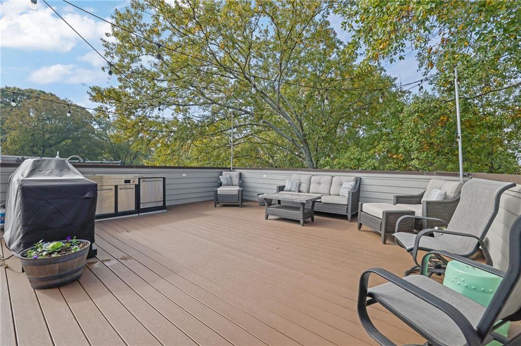 Atlanta, Georgia, 30316, United States, 2 Bedrooms Bedrooms, ,4 BathroomsBathrooms,Residential,For Sale,2007834