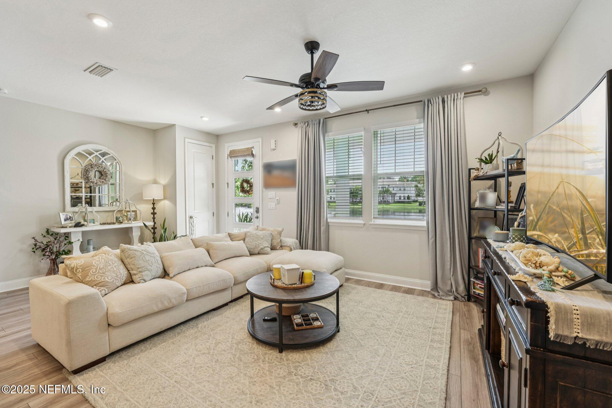 Jacksonville, Florida, 32224, United States, 3 Bedrooms Bedrooms, ,3 BathroomsBathrooms,Residential,For Sale,1917775