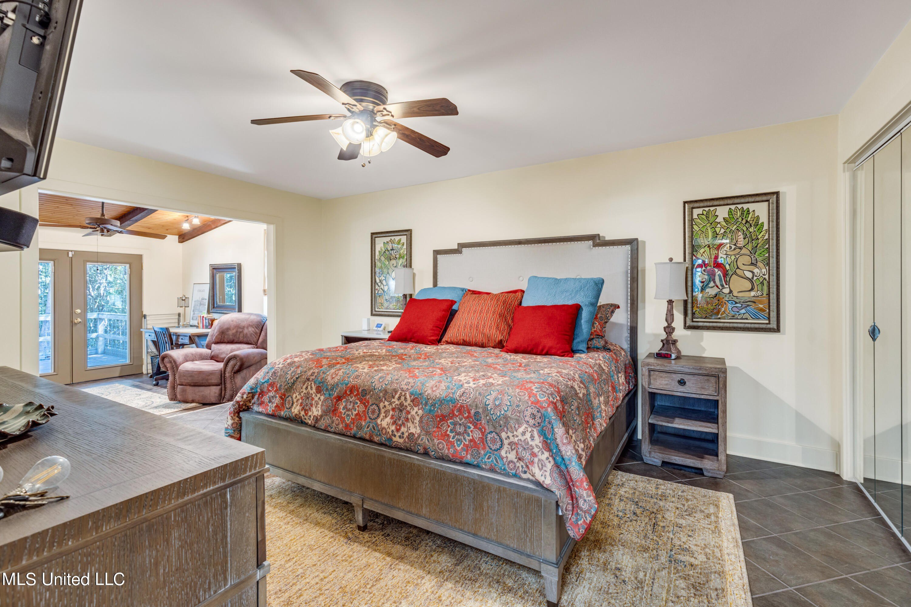 Ocean Springs, Mississippi, 39564, United States, 3 Bedrooms Bedrooms, ,4 BathroomsBathrooms,Residential,For Sale,1942785