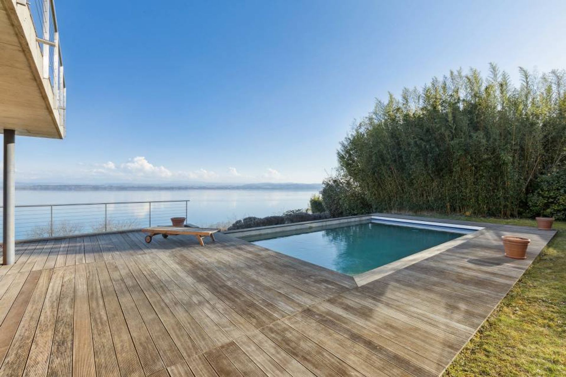  Exceptional contemporary villa facing the blue lake - 物件實景