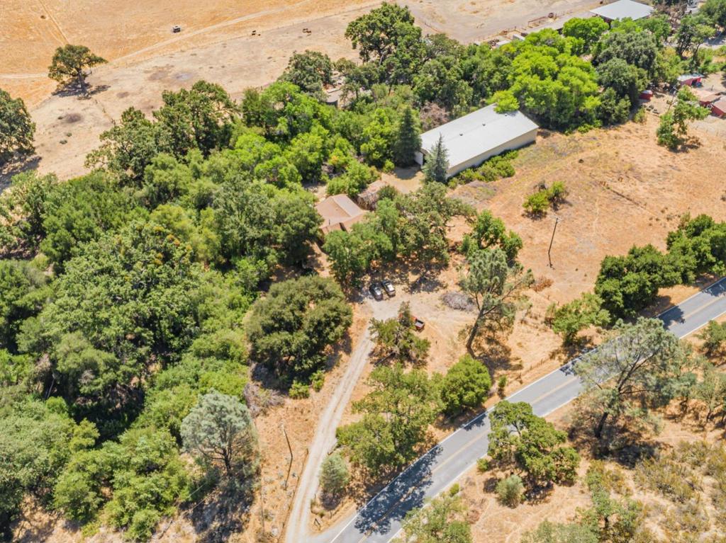 Paicines, California, 95043, United States, 4 Bedrooms Bedrooms, ,2 BathroomsBathrooms,Residential,For Sale,1981055